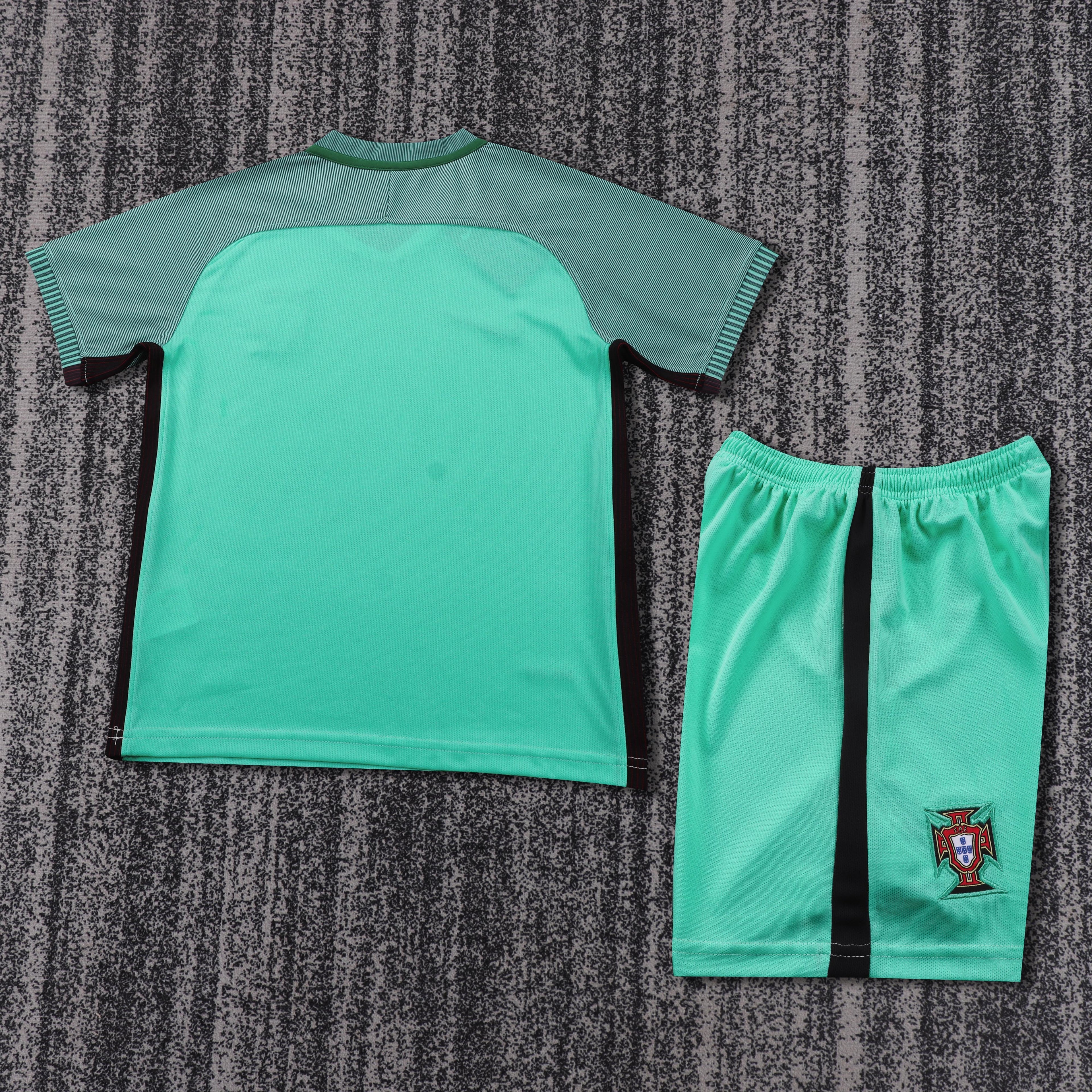 Portugal - Away - 2016 - Kids - Retro