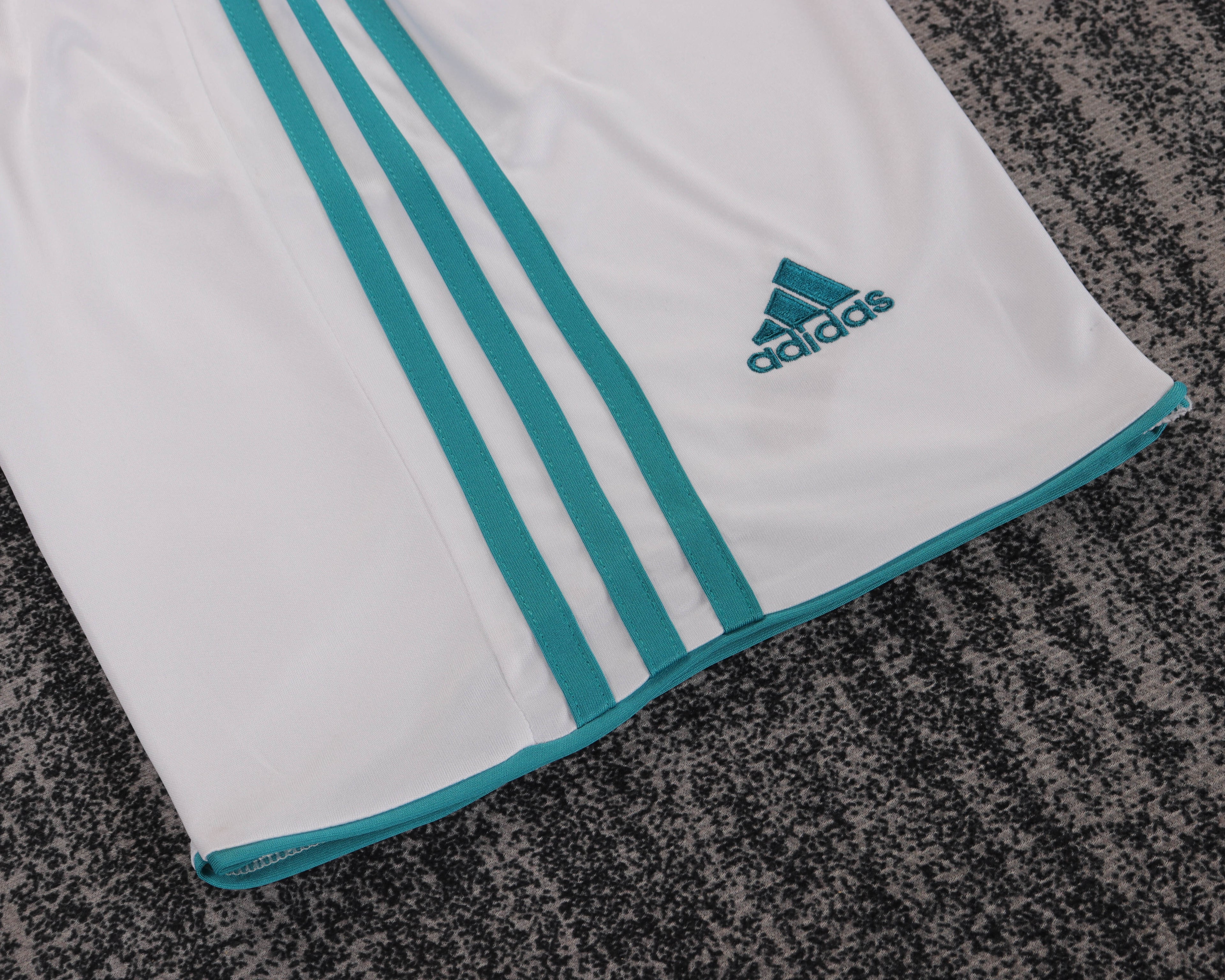 Real Madrid - Home - 2017/18 - Kids - Retro