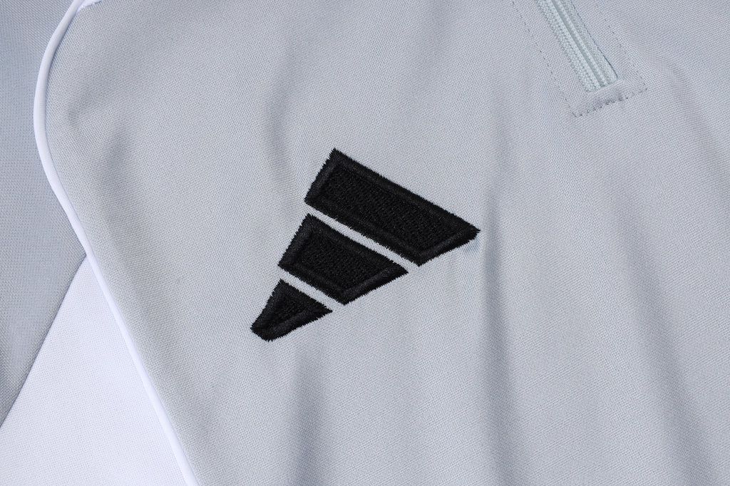 Real Madrid - Tracksuit - Halfzip 2 - Adults