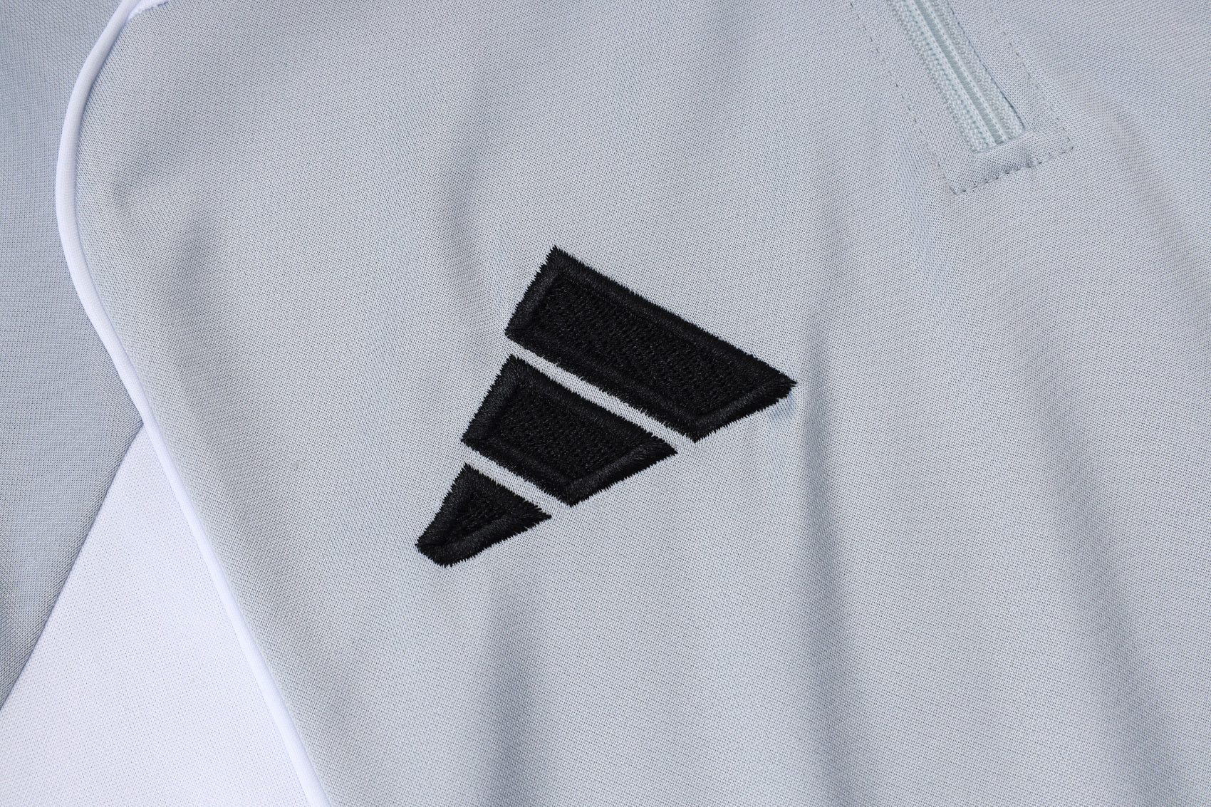 Real Madrid - Tracksuit - Halfzip 2 - Adults