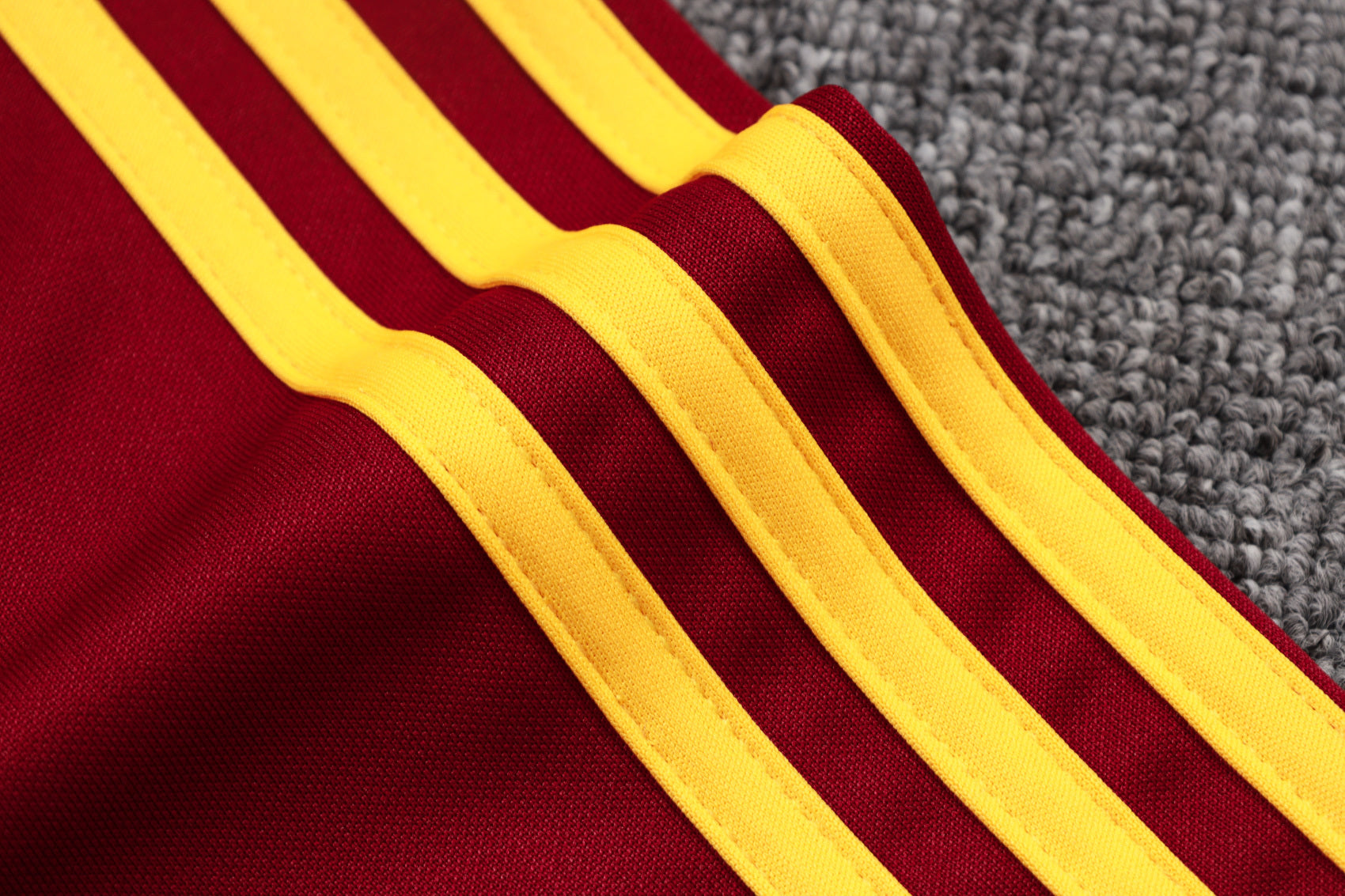 Arsenal - Tracksuit 3 - Adults