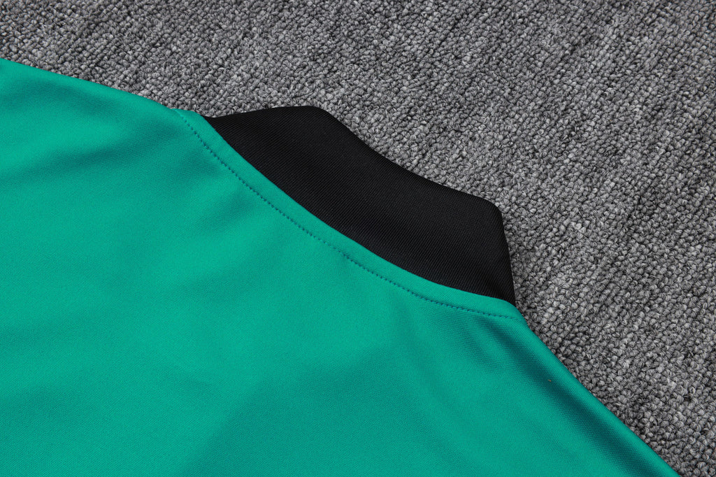 Liverpool - Tracksuit - Halfzip 2 - Adults