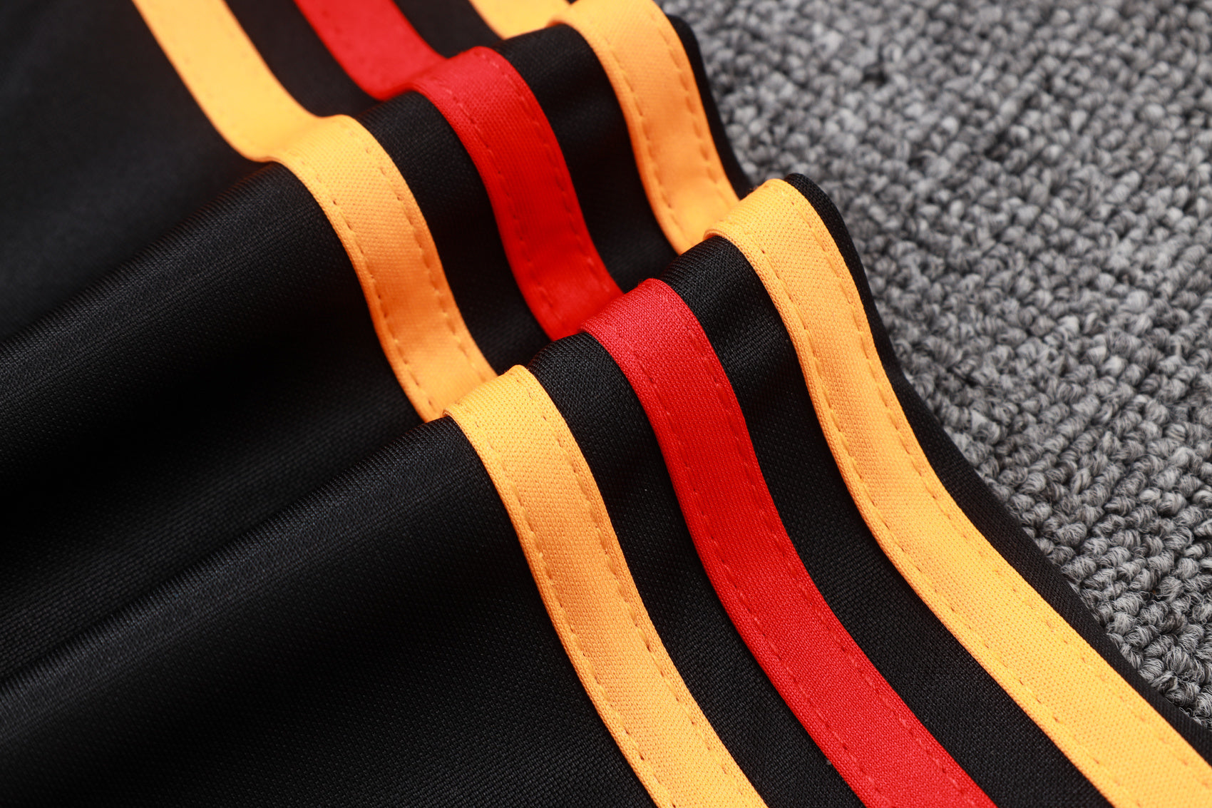 Arsenal - Tracksuit - Halfzip 2 - Adults