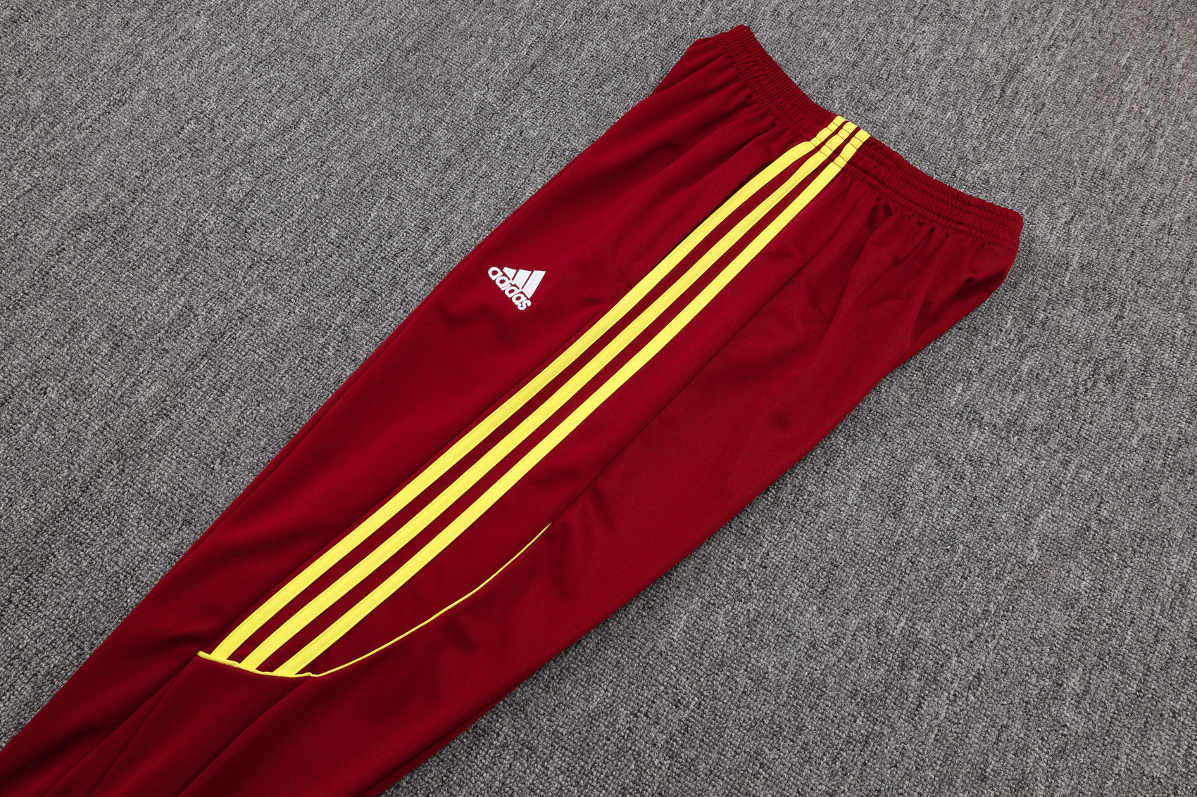 Arsenal - Tracksuit 3 - Adults