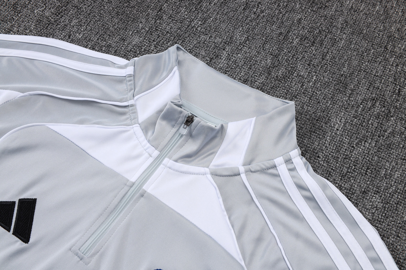Real Madrid - Tracksuit - Halfzip 2 - Adults