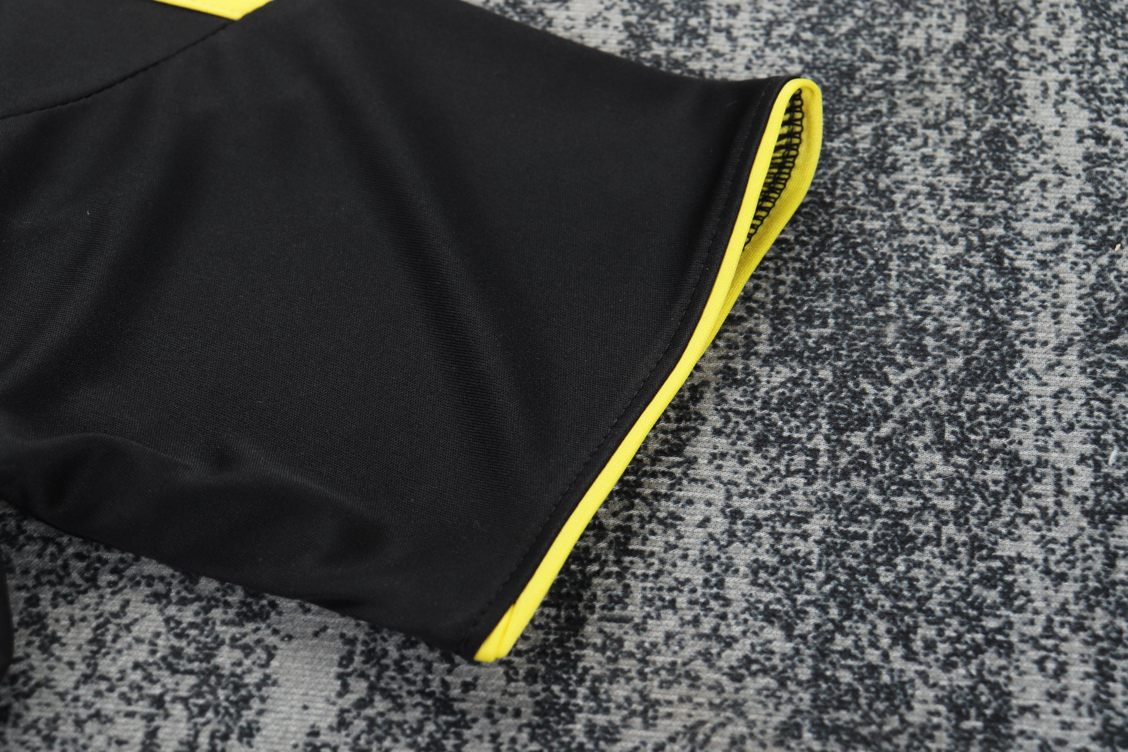 Liverpool - Away - 2010/11 - Kids - Retro