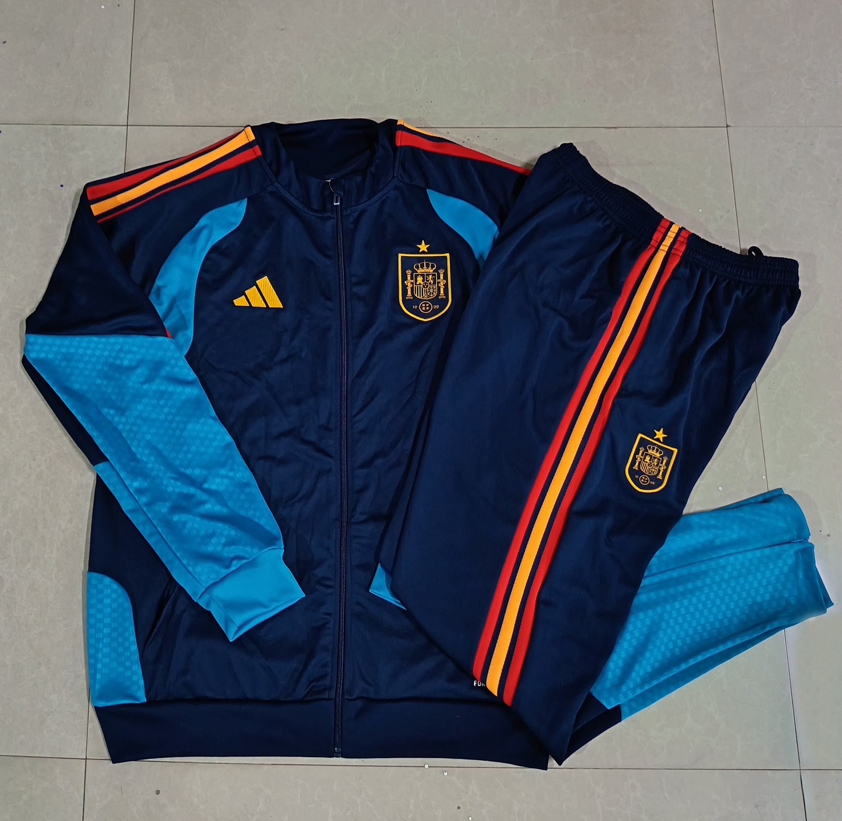 Spain - Tracksuit - 2026 - Kids