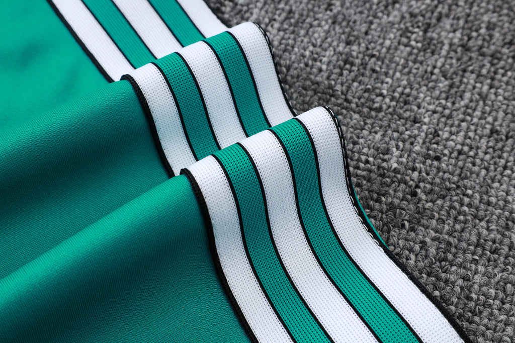 Liverpool - Tracksuit - Halfzip 2 - Adults