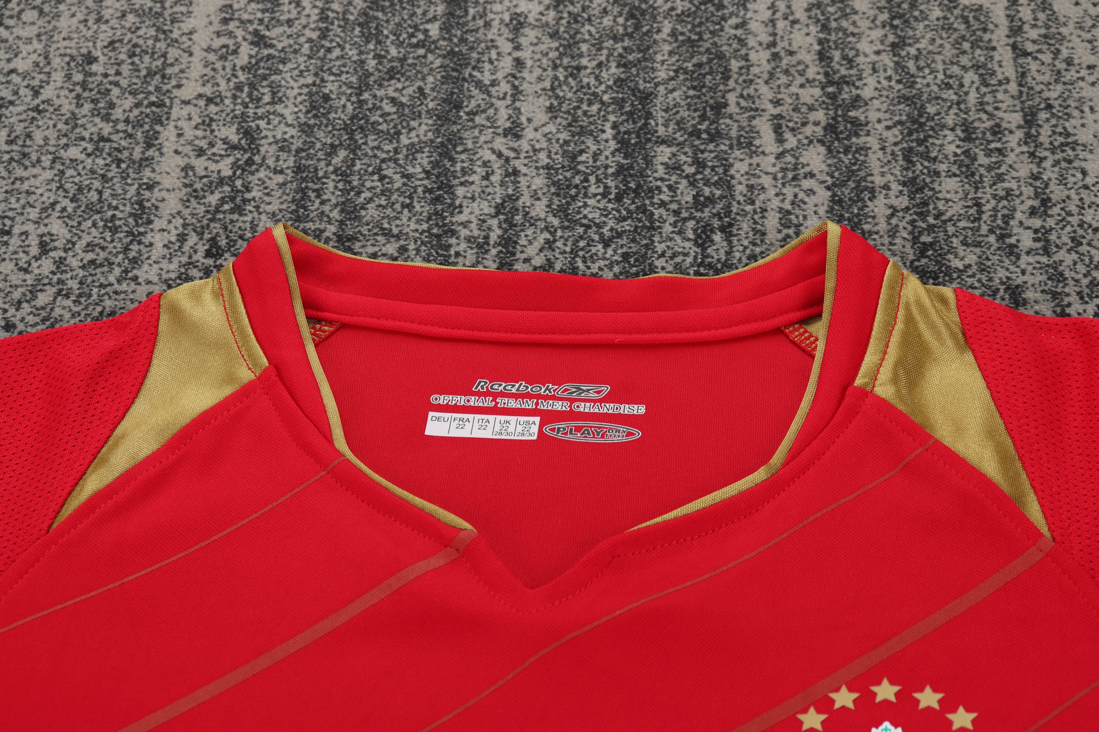 Liverpool - Home - 2005/06 - Kids - Retro