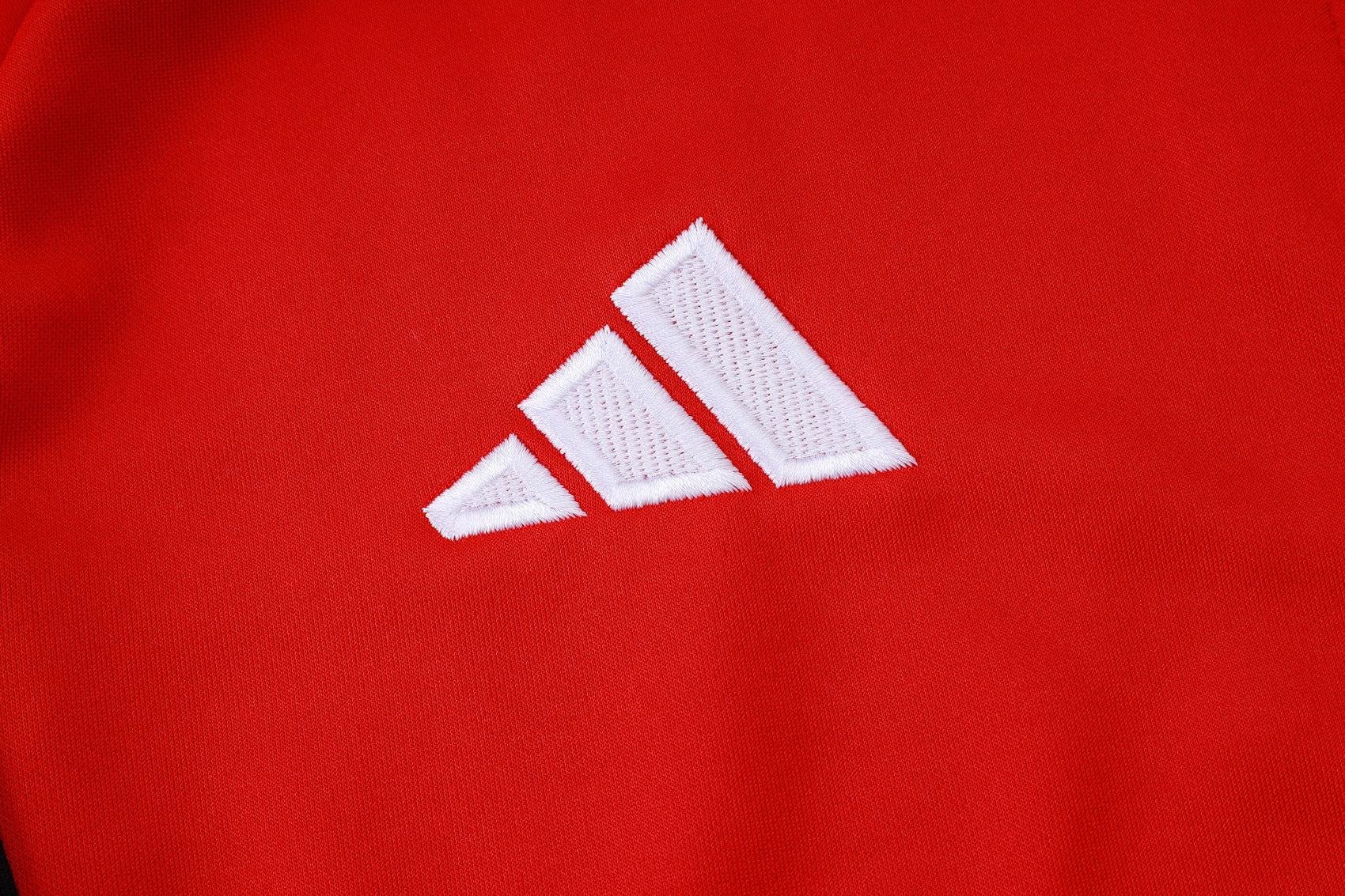 Arsenal - Tracksuit 2 - Adults