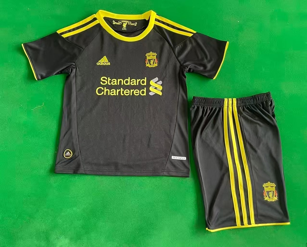 Liverpool - Away - 2010/11 - Kids - Retro
