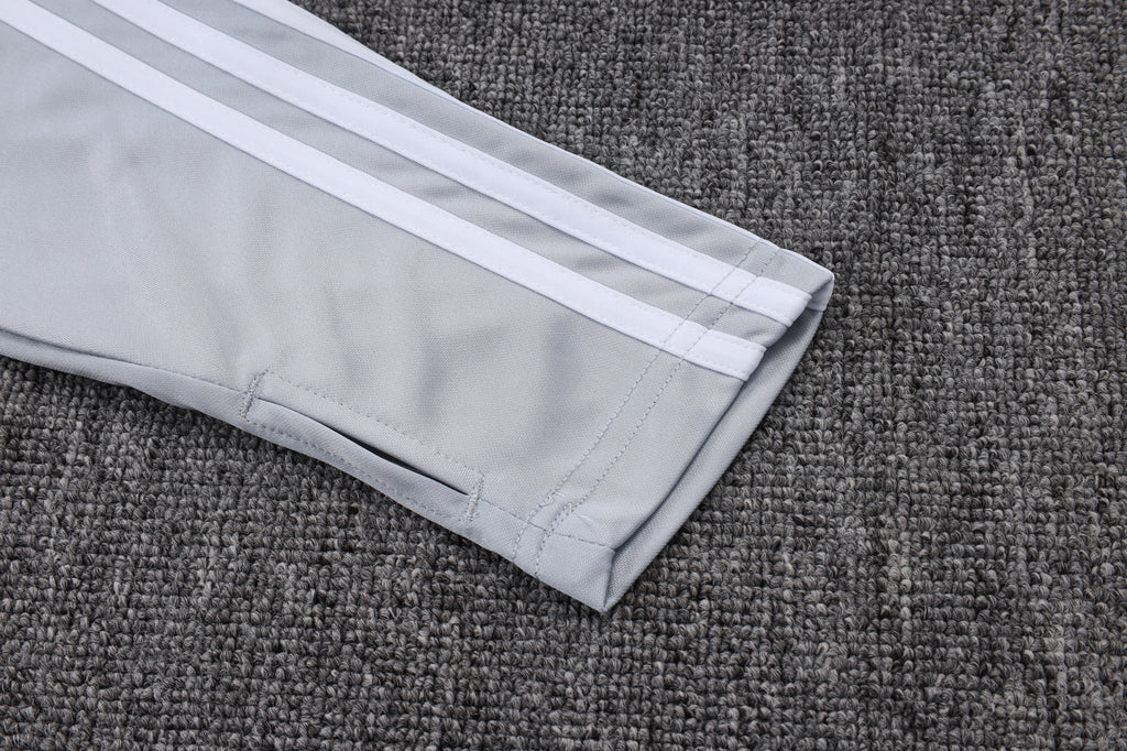 Real Madrid - Tracksuit - Halfzip 2 - Adults