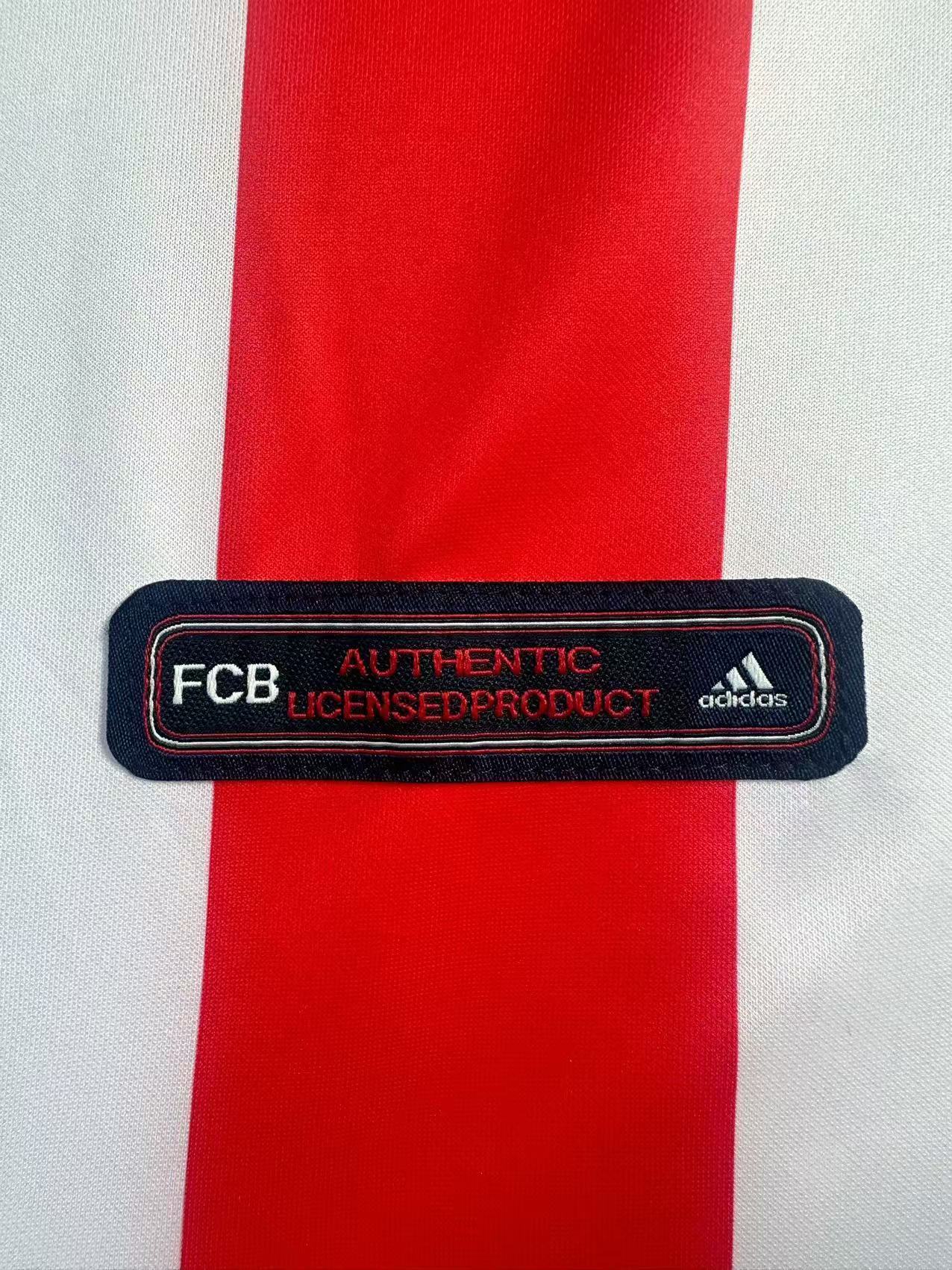 Bayern Munich - Away - 2000-02 - Retro - Adults