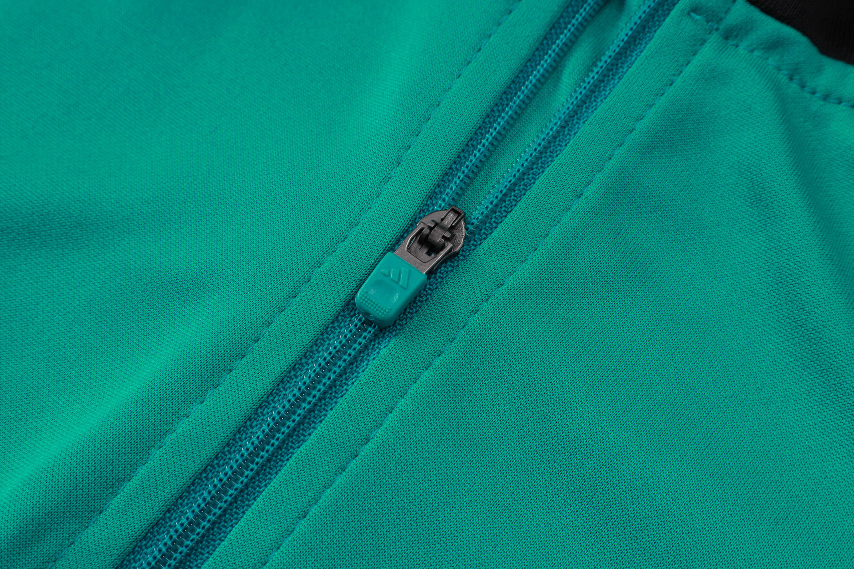 Liverpool - Tracksuit - Halfzip 2 - Adults