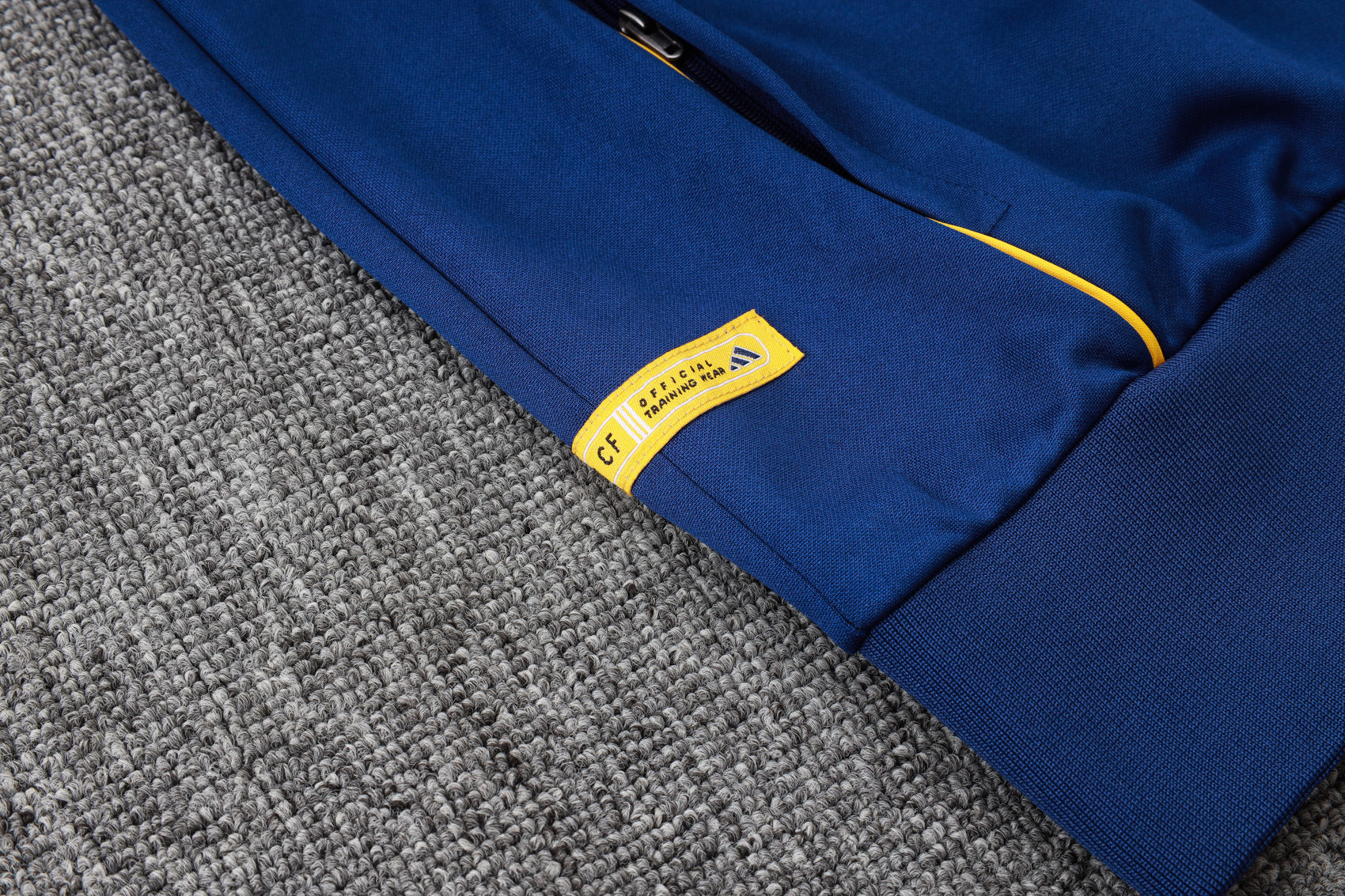 Real Madrid - Tracksuit 2 - Adults