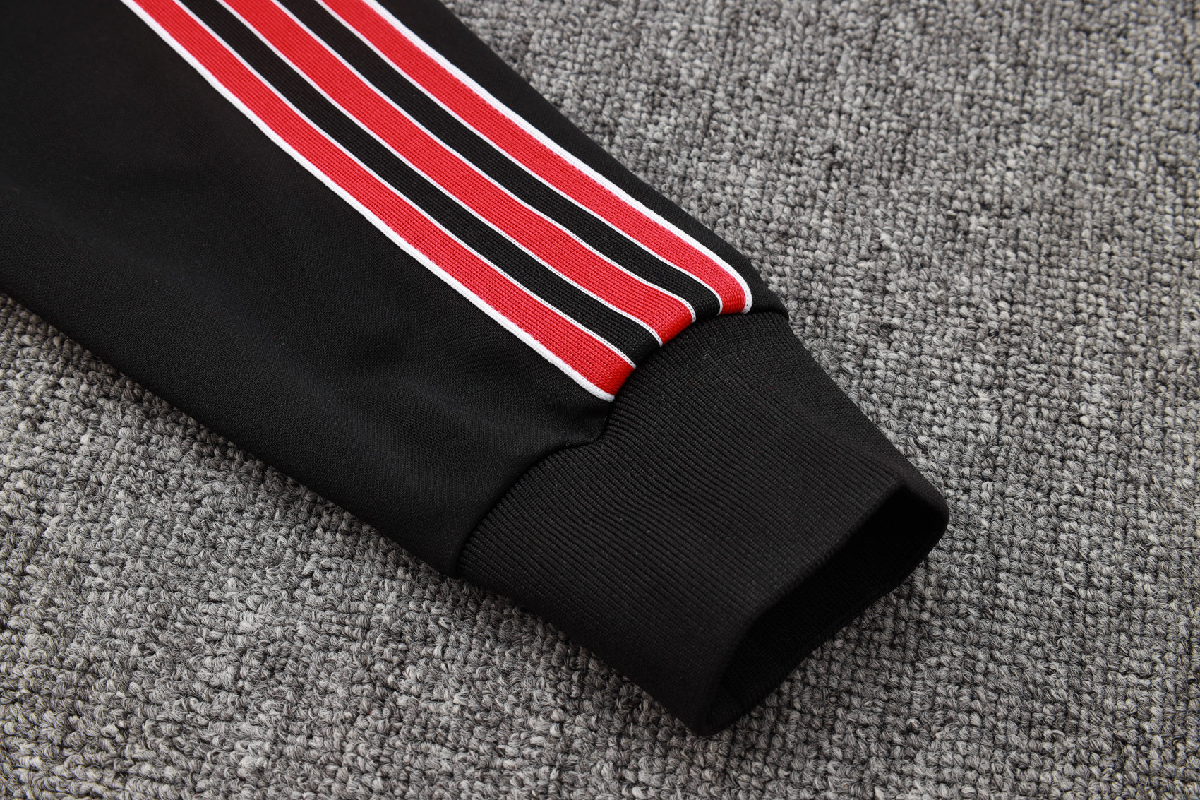 Manchester United - Tracksuit 3 - Adults