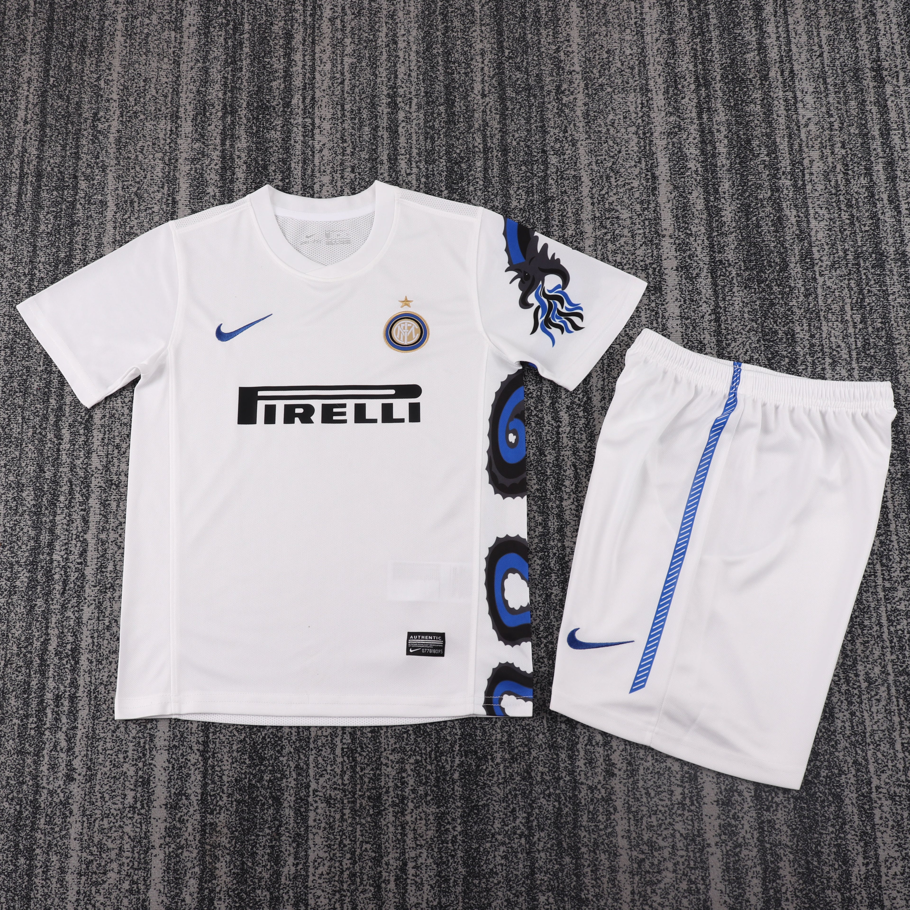 Inter Milan - Away - 2009/10 - Kids - Retro