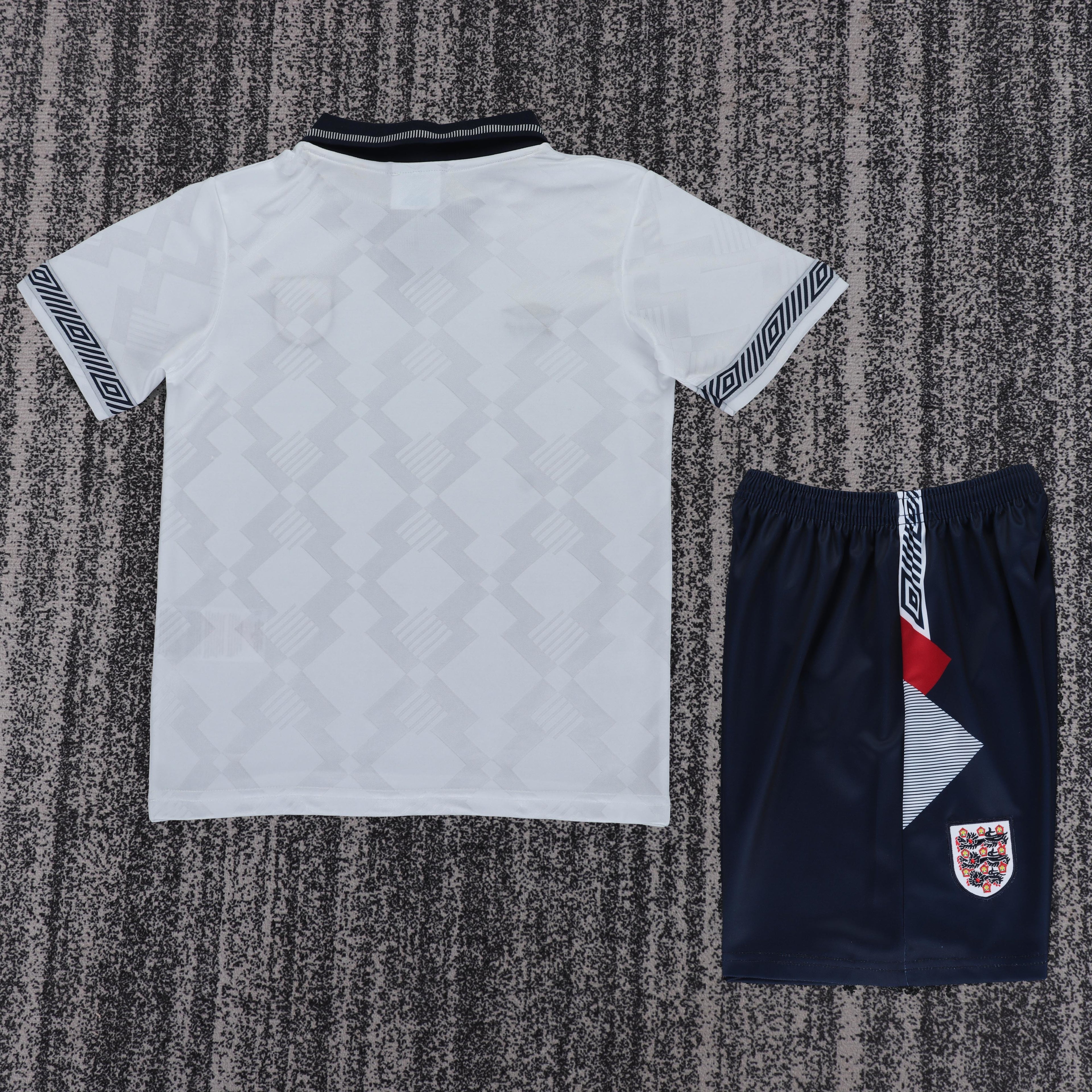 England - Home - 1990 - Kids - Retro