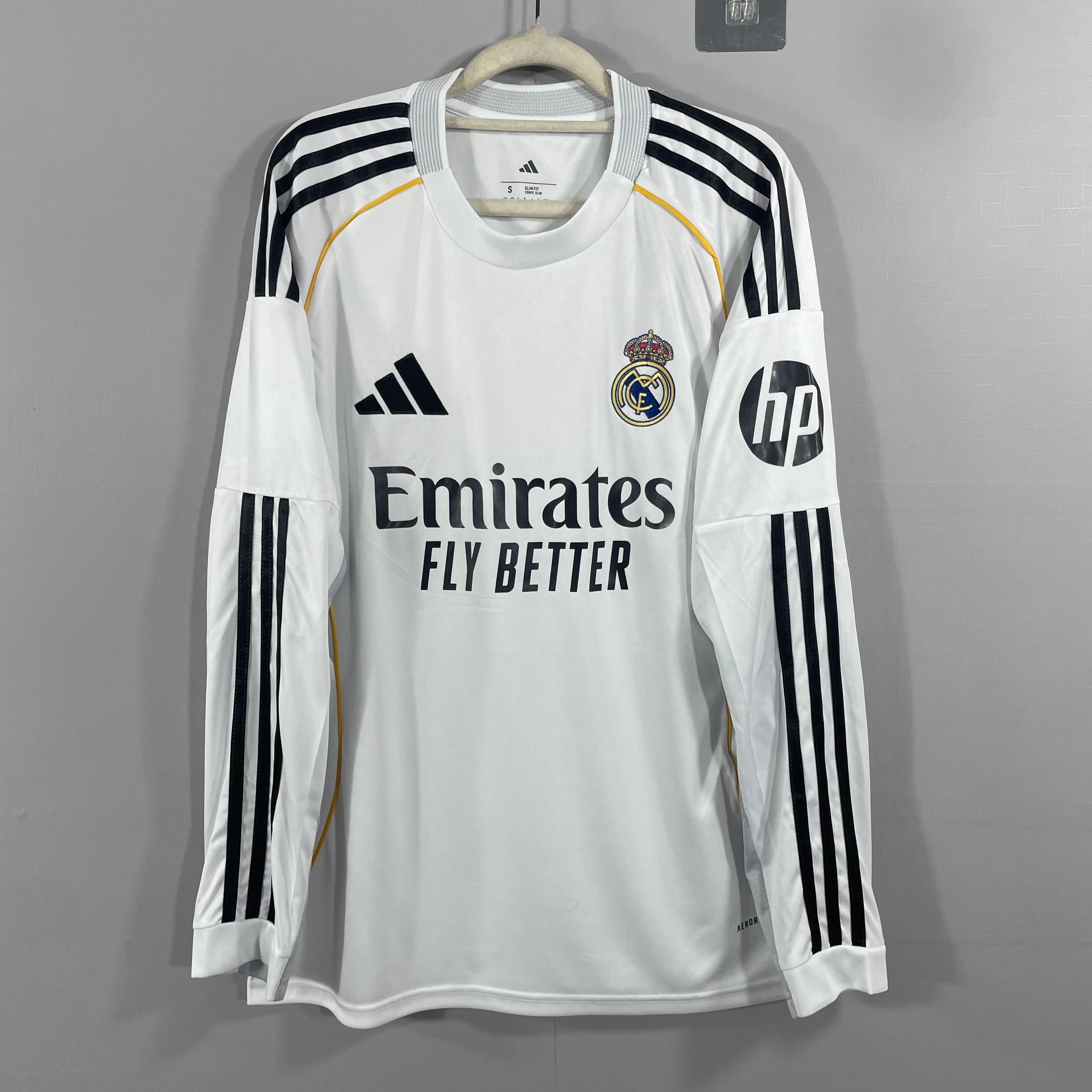 Real Madrid - Local - 25/26 - Manga Larga - Adultos