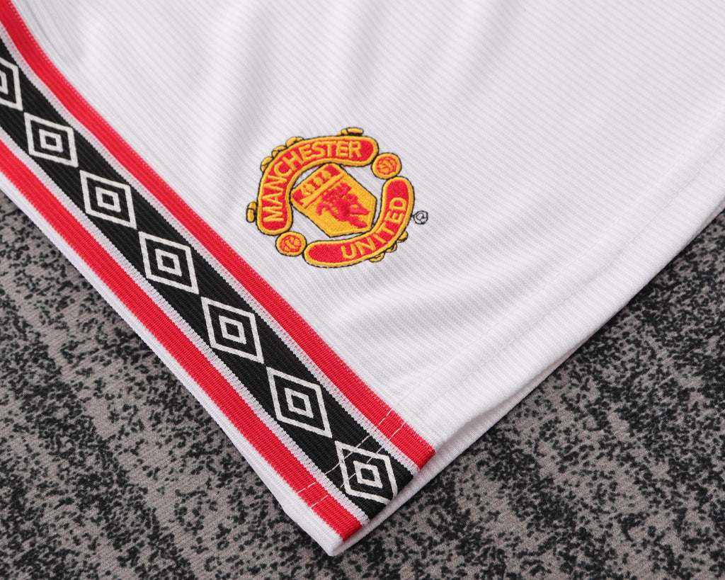 Manchester United - Home - 1998/99 - Kids - Retro