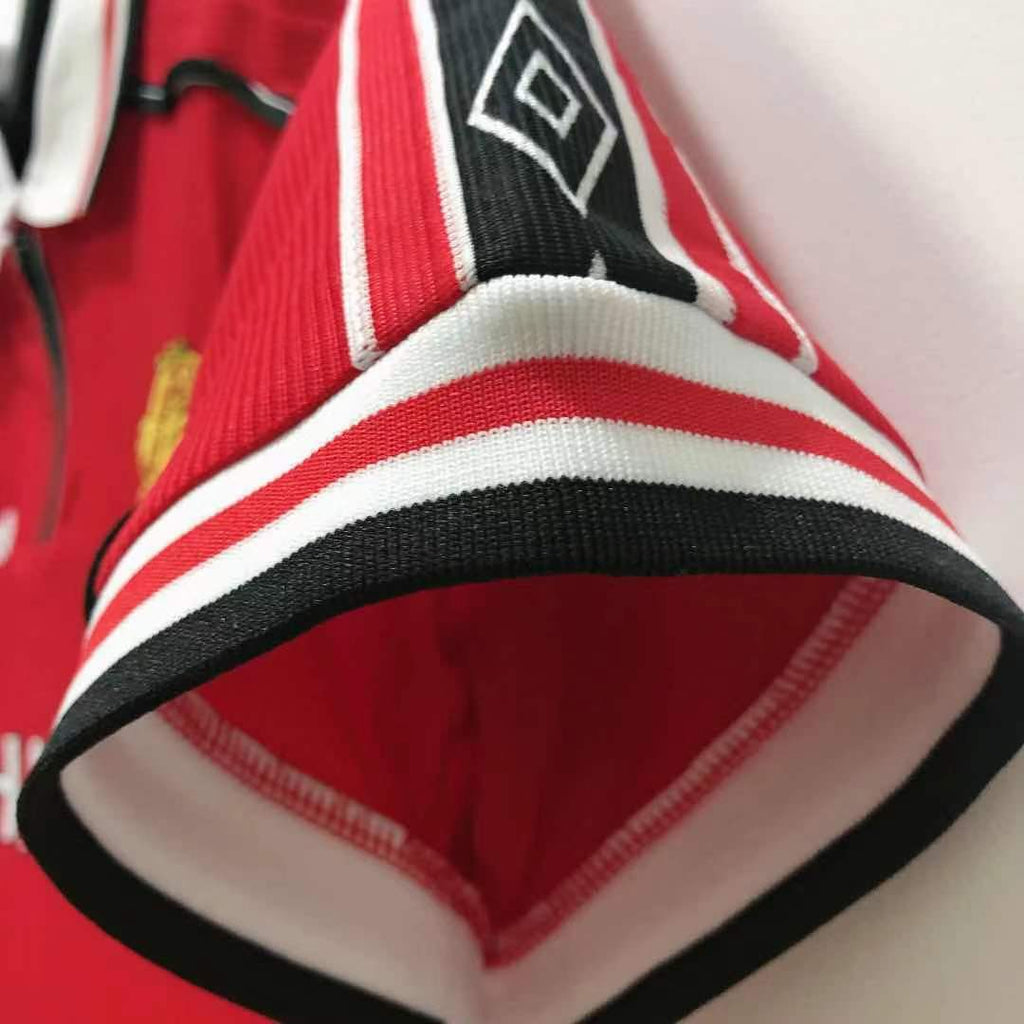 Manchester United - Home - 1998/99 - Retro - Adults