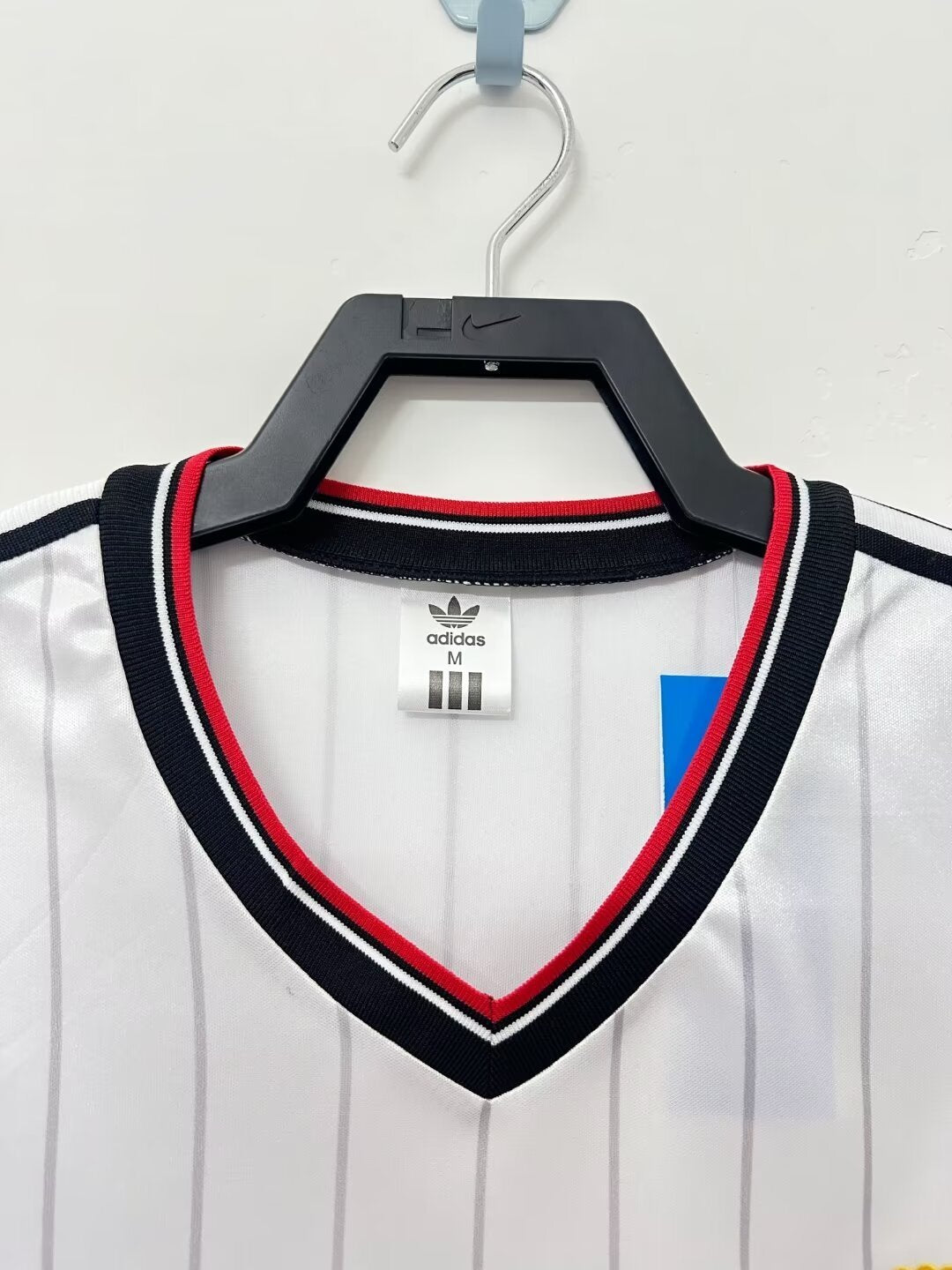 Manchester United - Away - 1983/84- Retro - Adults