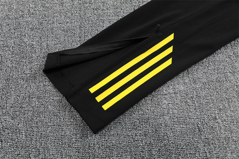 Manchester United - Tracksuit - Halfzip 3 - Adults