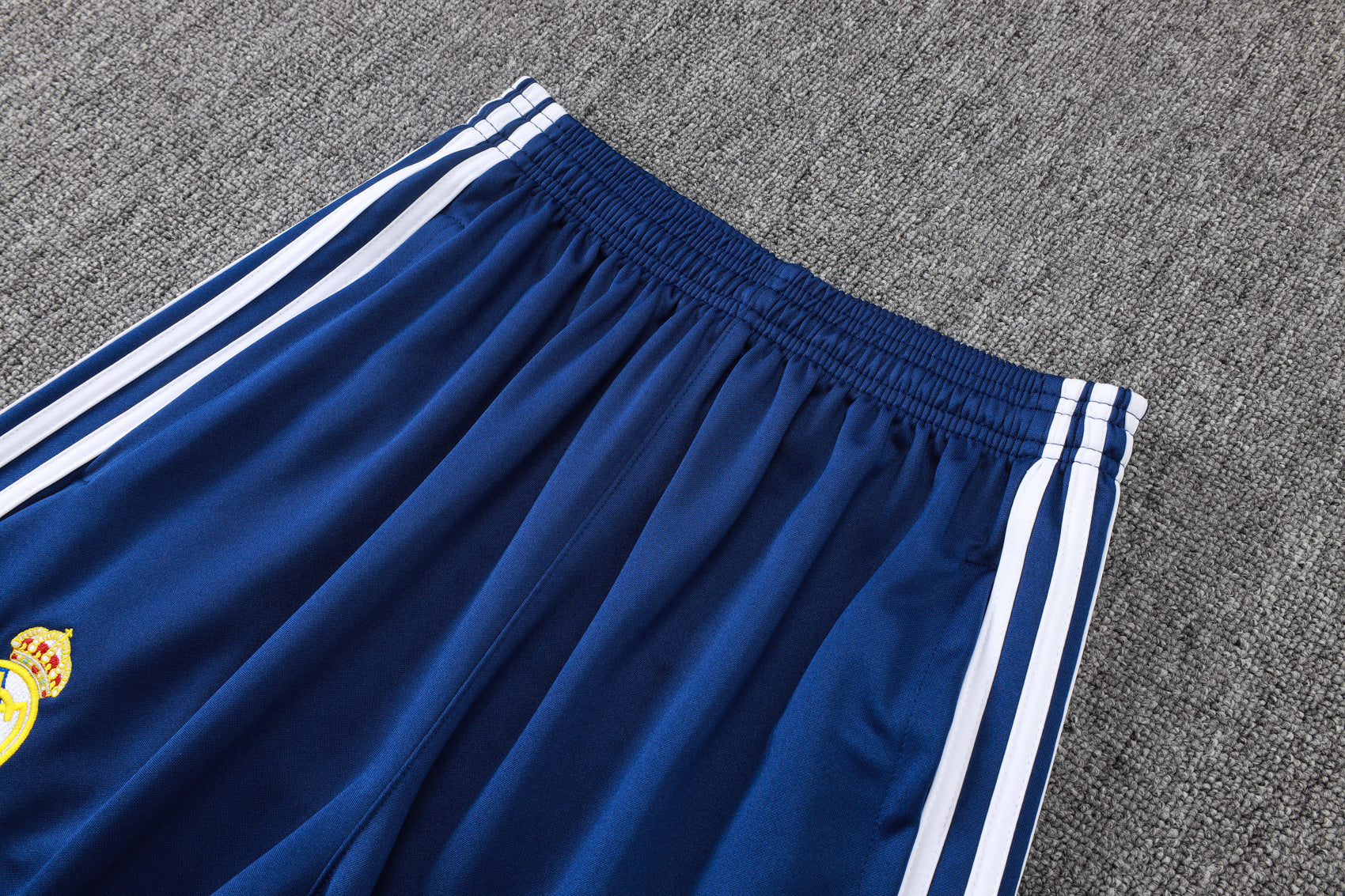 Real Madrid - Tracksuit 2 - Adults