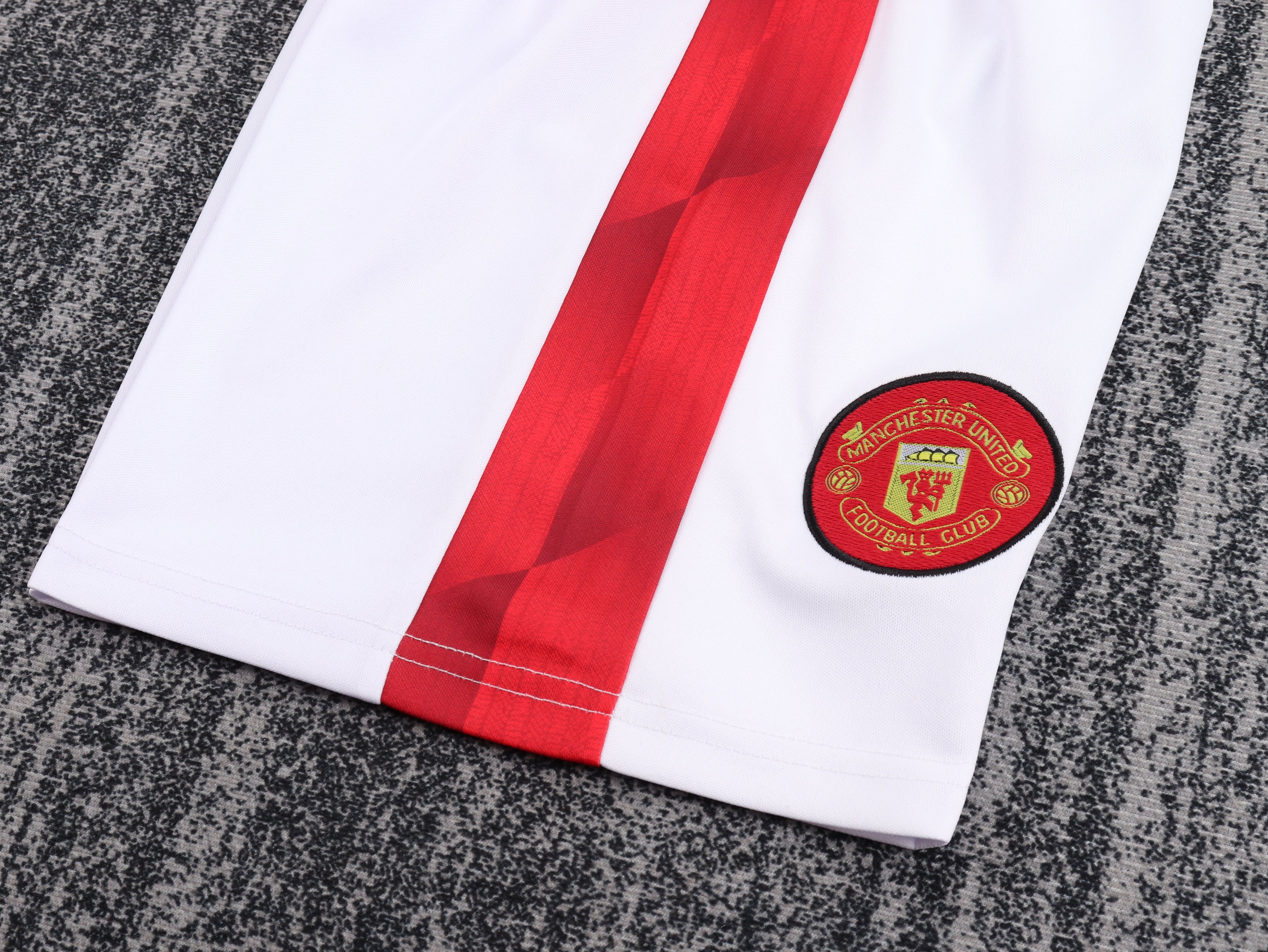 Manchester United - Home - 1996/97 - Kids - Retro