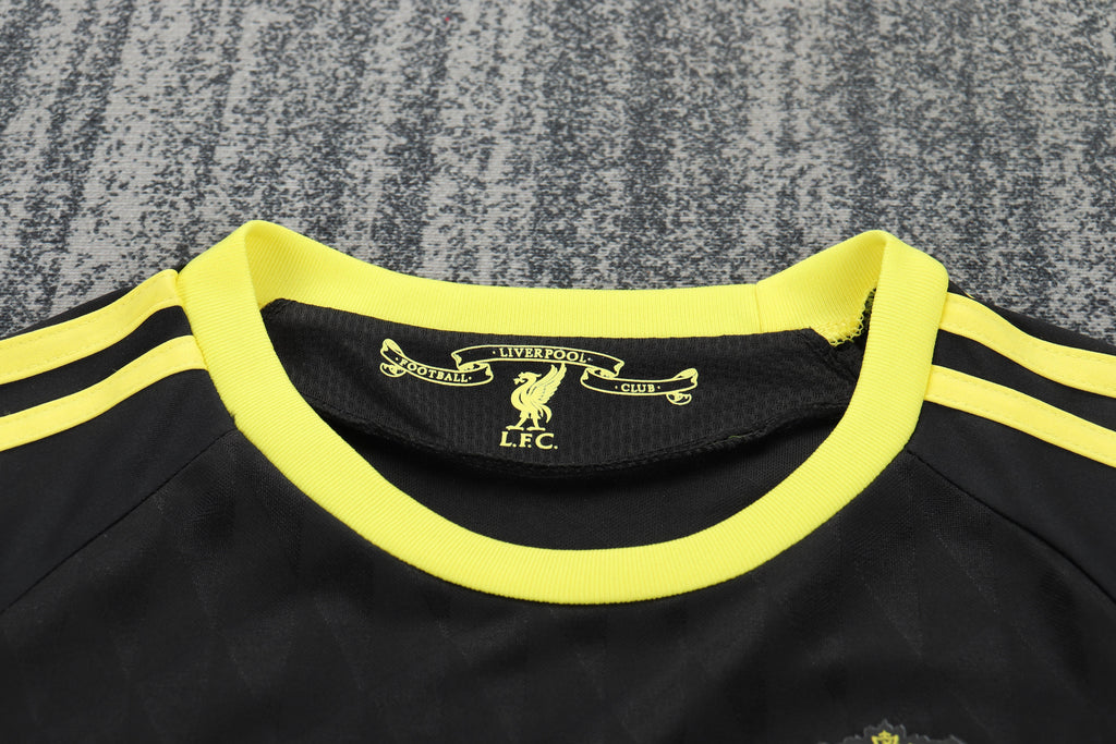 Liverpool - Away - 2010/11 - Kids - Retro