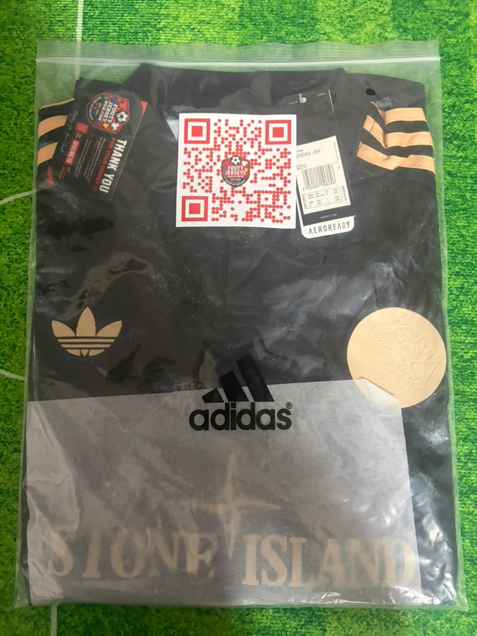 Shipped to Béziers, France 🇫🇷 - 25/09/2026
