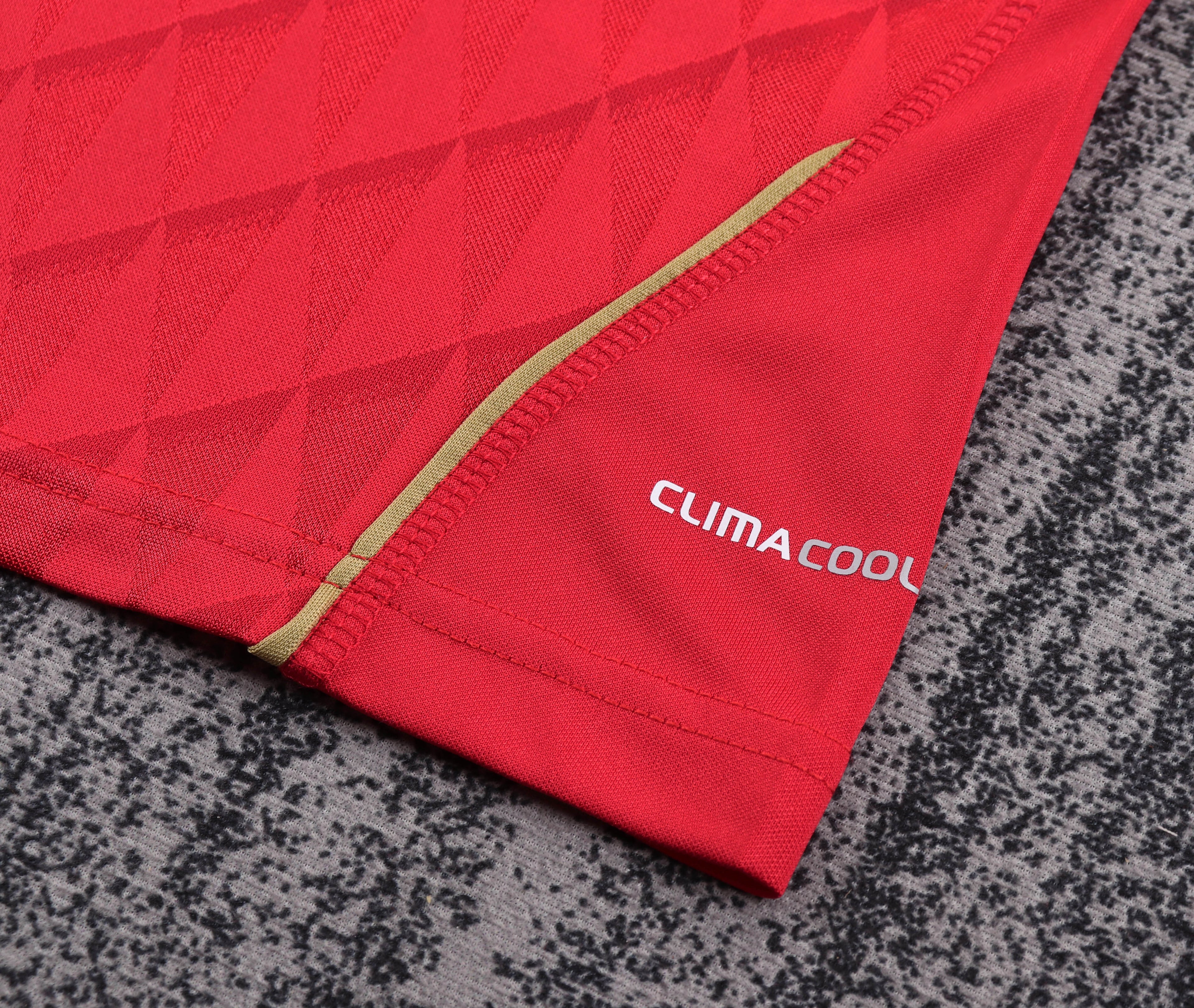 Liverpool - Home - 2010/11 - Kids - Retro