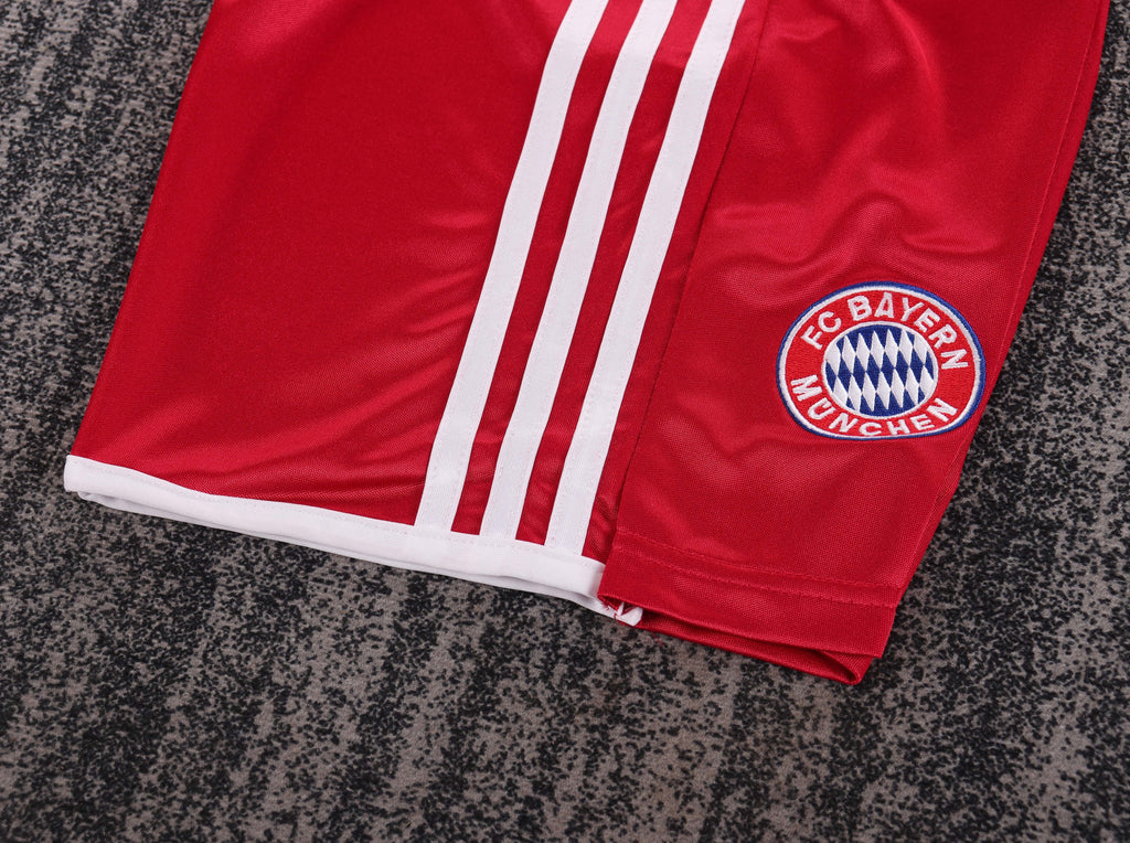 Bayern Munich - Home - 2003/04 - Kids