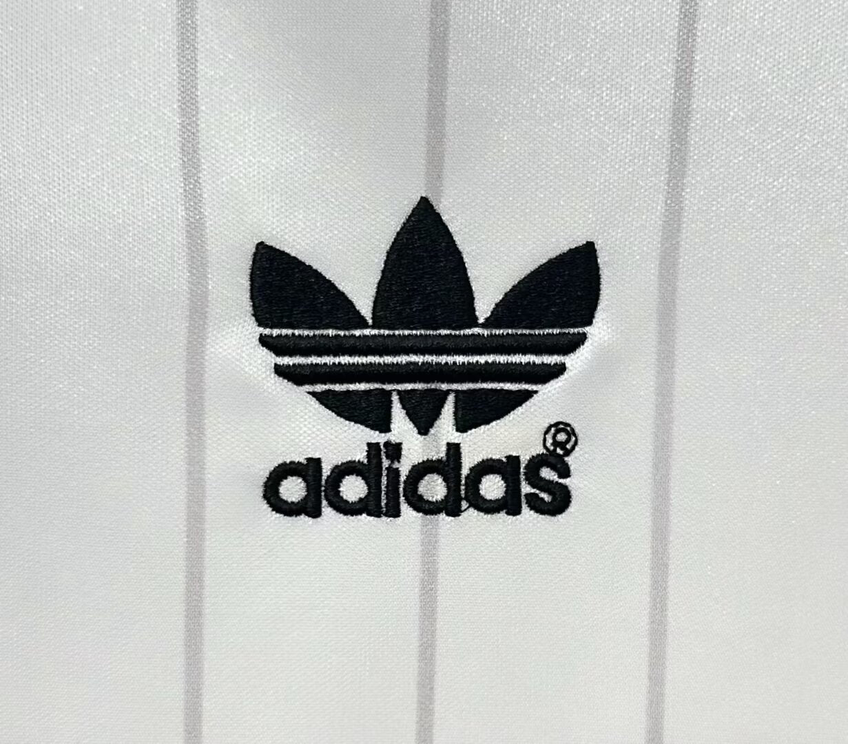 Manchester United - Away - 1983/84- Retro - Adults