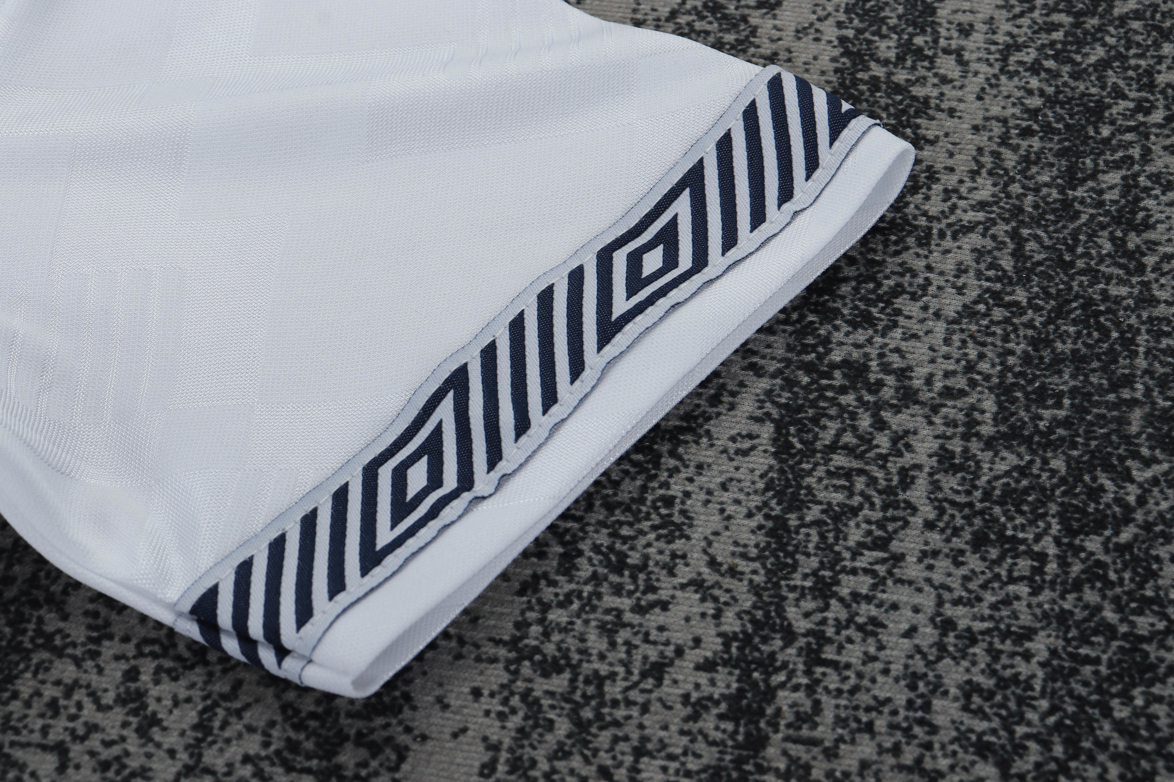 England - Home - 1990 - Kids - Retro