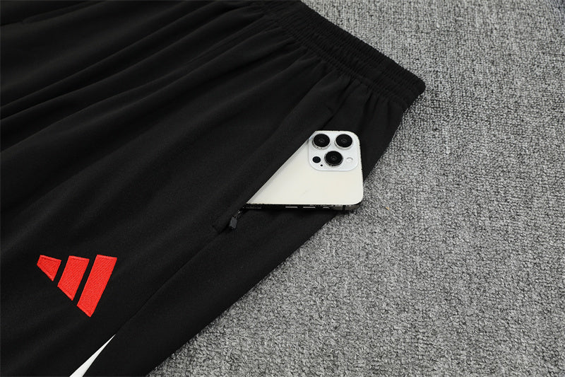 Liverpool - Tracksuit - Halfzip 3 - Adults