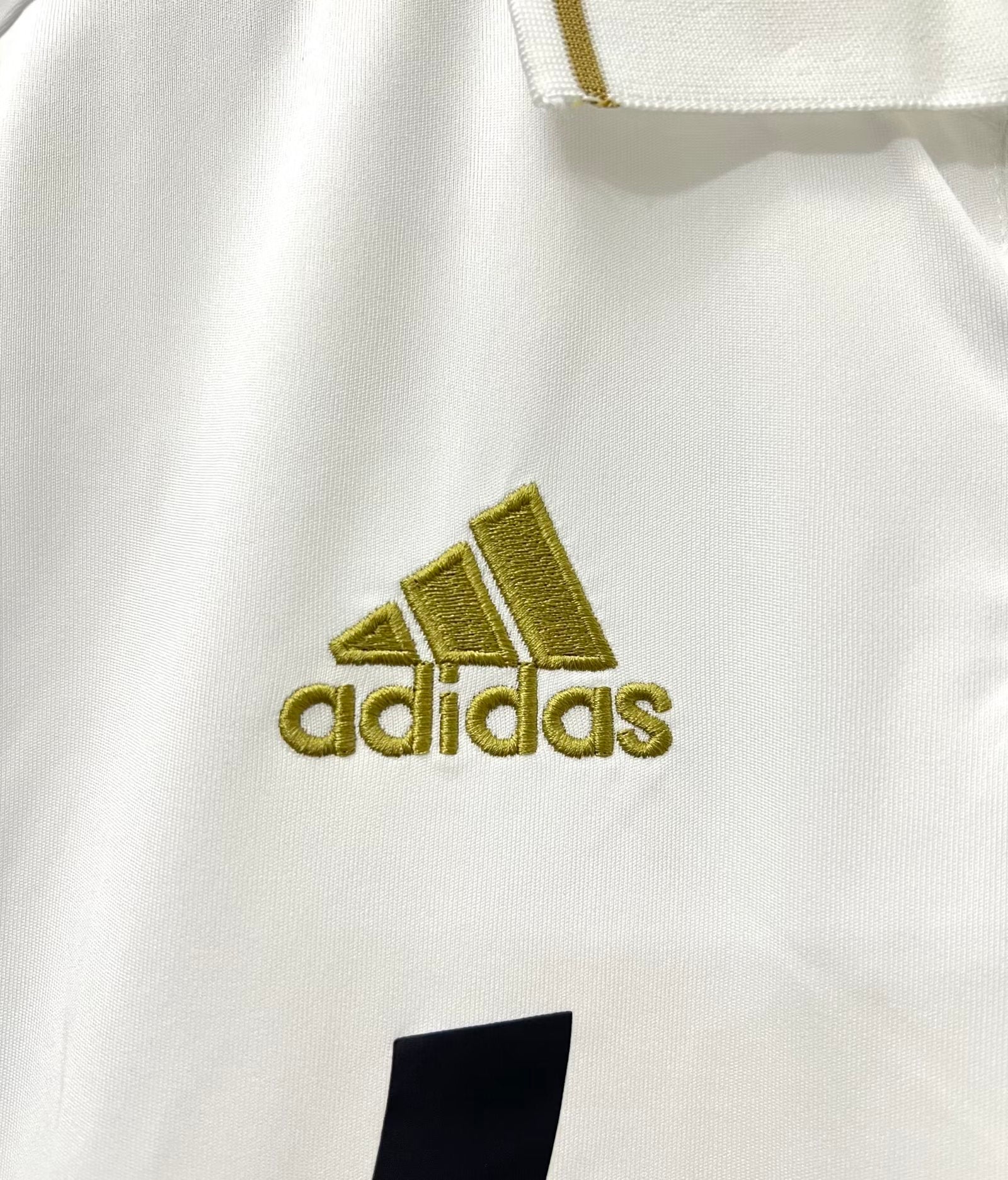 Real Madrid - Home - 2011/12 - Retro - Adults