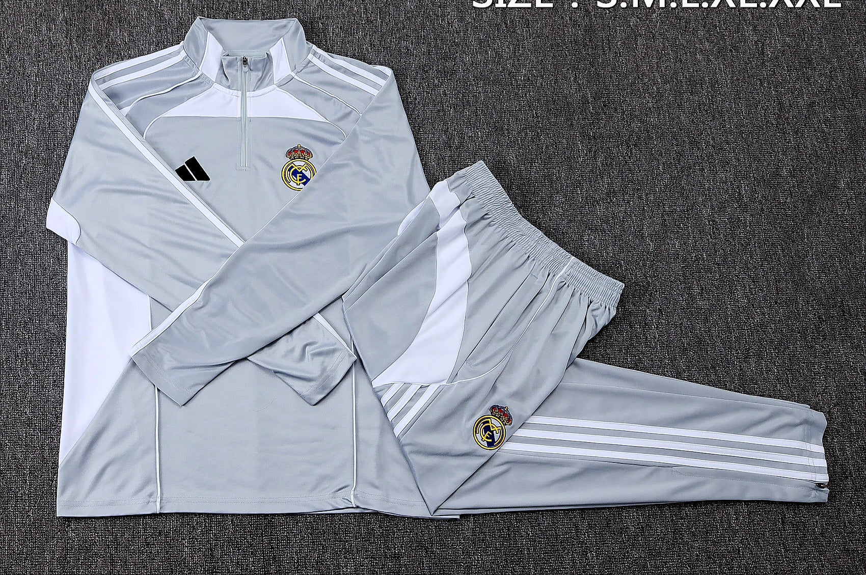 Real Madrid - Tracksuit - Halfzip 2 - Adults