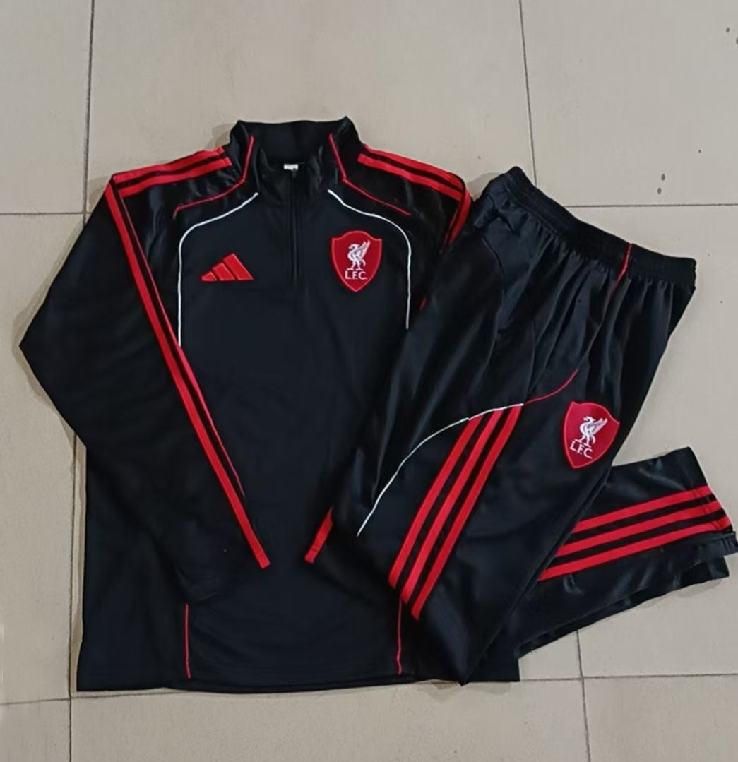 Liverpool - Tracksuit - Halfzip - Adults
