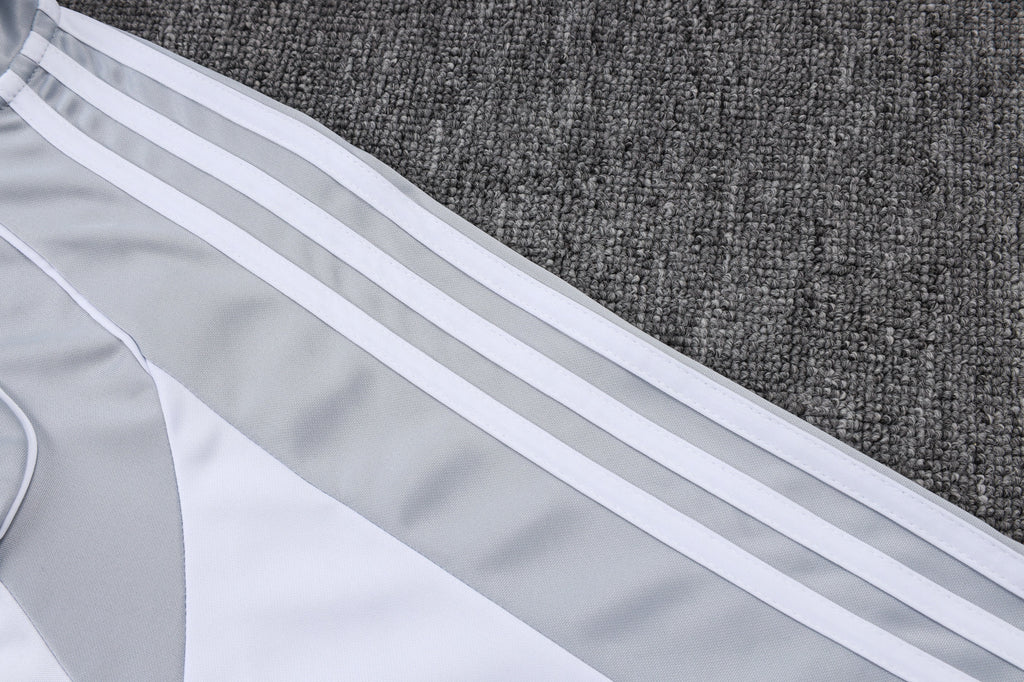 Real Madrid - Tracksuit - Halfzip 2 - Adults
