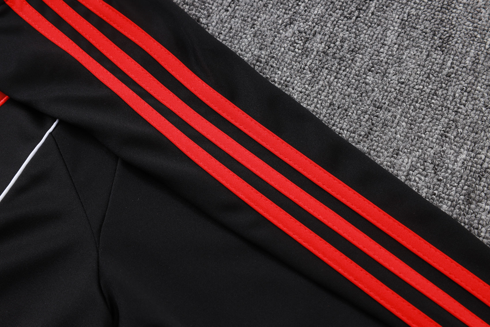 Liverpool - Tracksuit - Halfzip - Adults