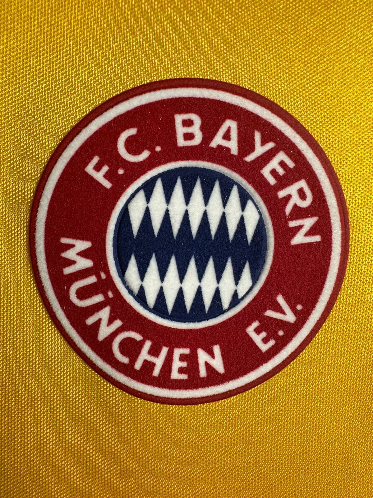 Bayern Munich - Away - 1993-95 - Retro - Adults