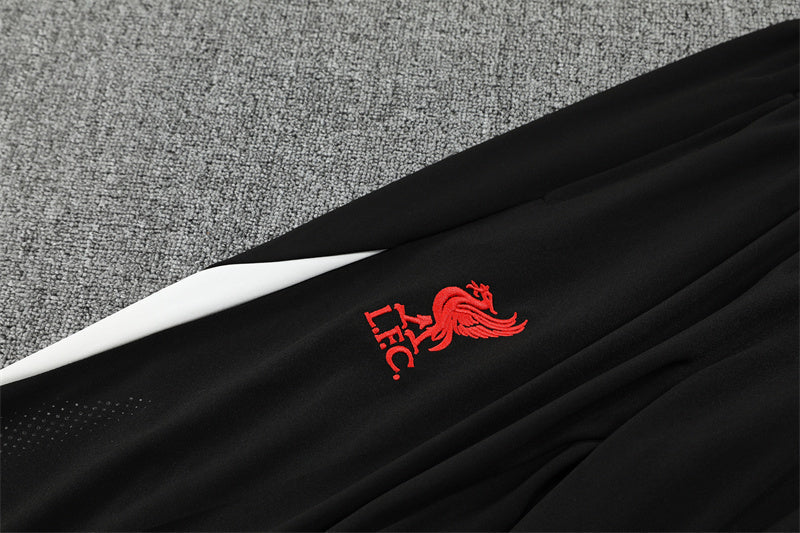 Liverpool - Tracksuit - Halfzip 3 - Adults