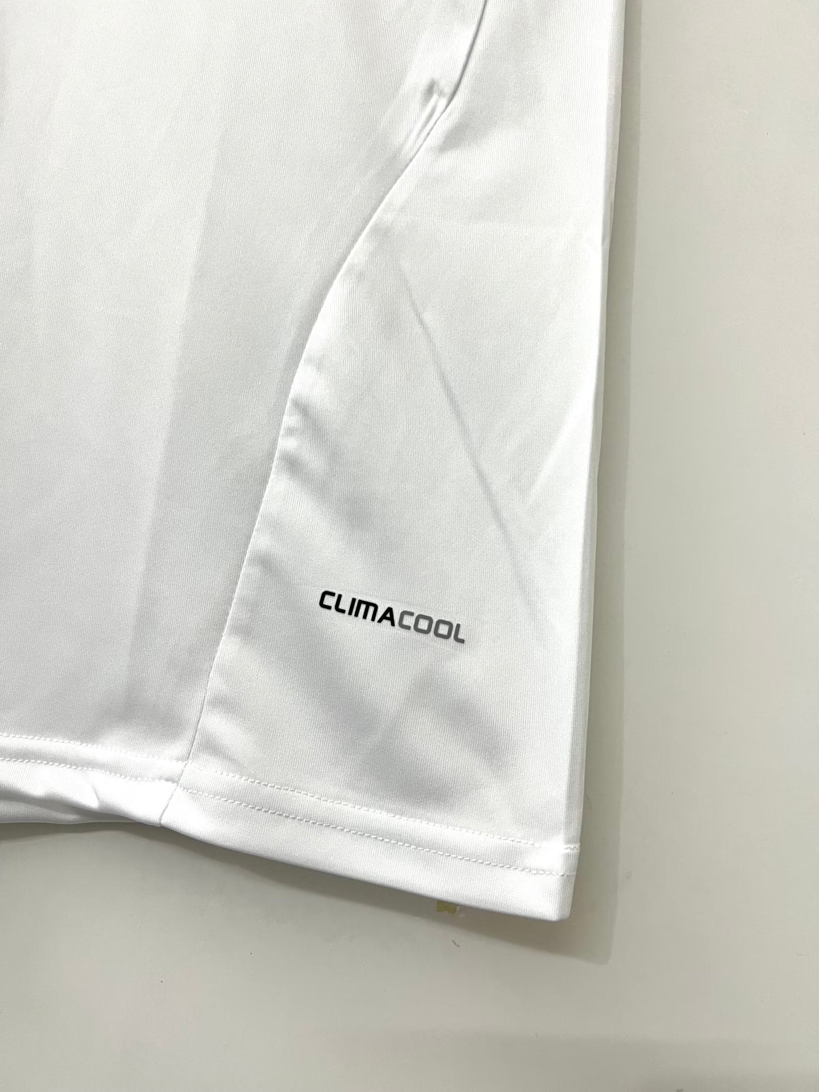 Real Madrid - Home - 2011/12 - Retro - Adults