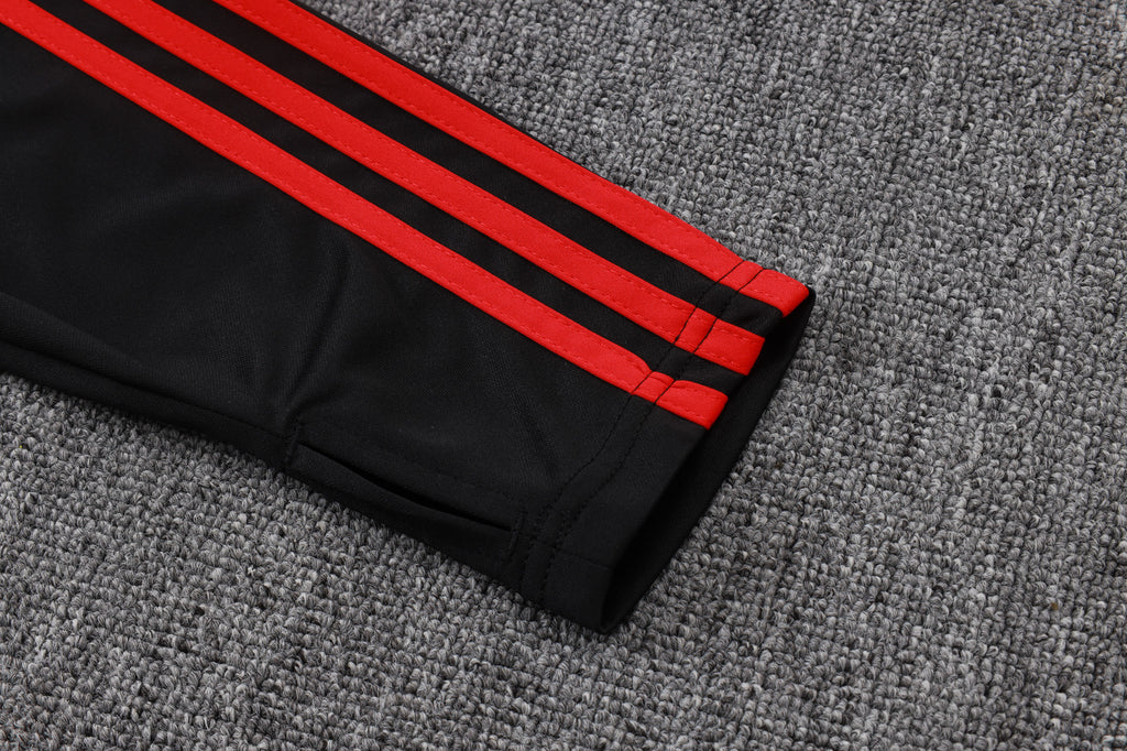 Liverpool - Tracksuit - Halfzip - Adults