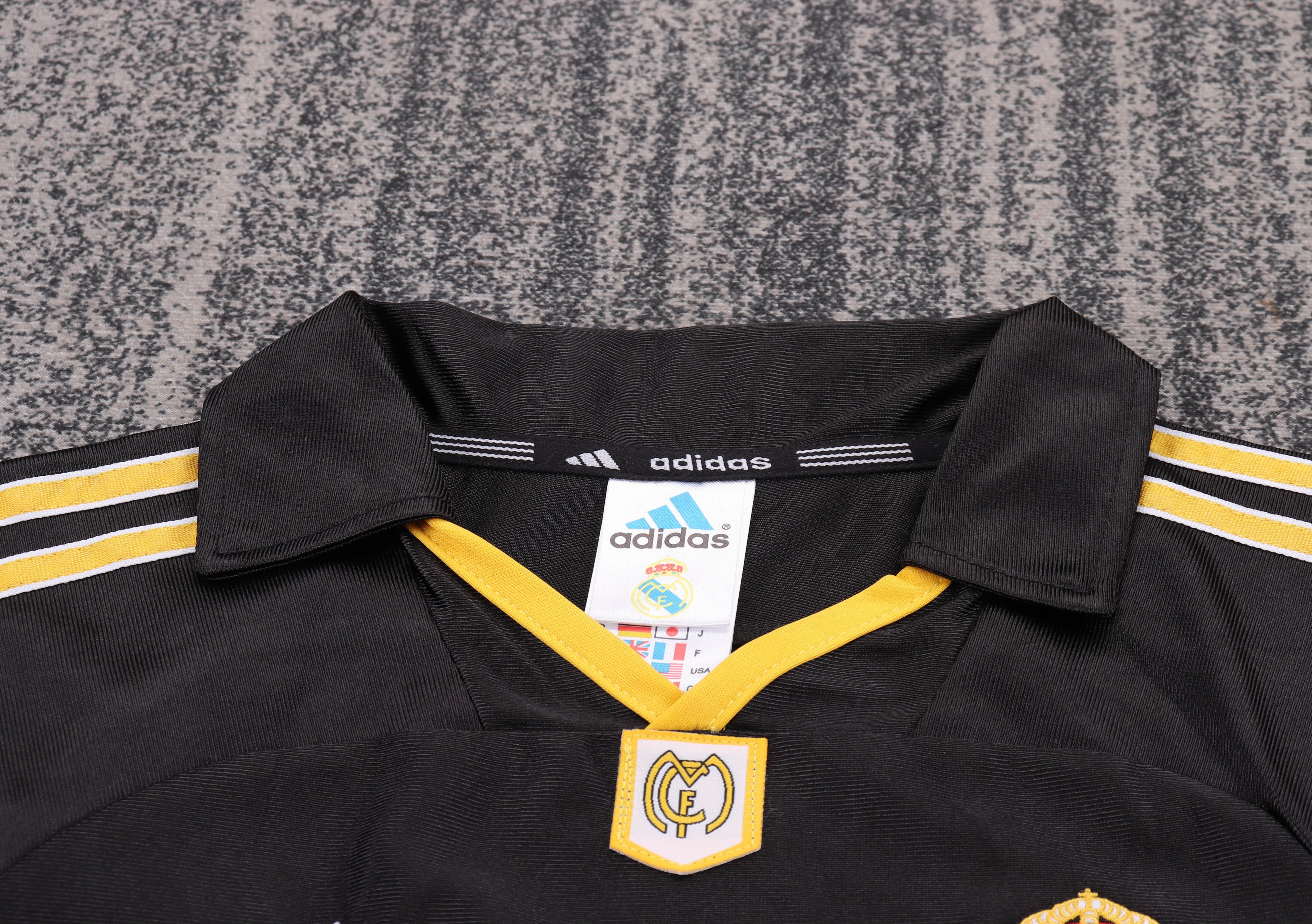 Real Madrid - Away - 1999/01 - Kids - Retro