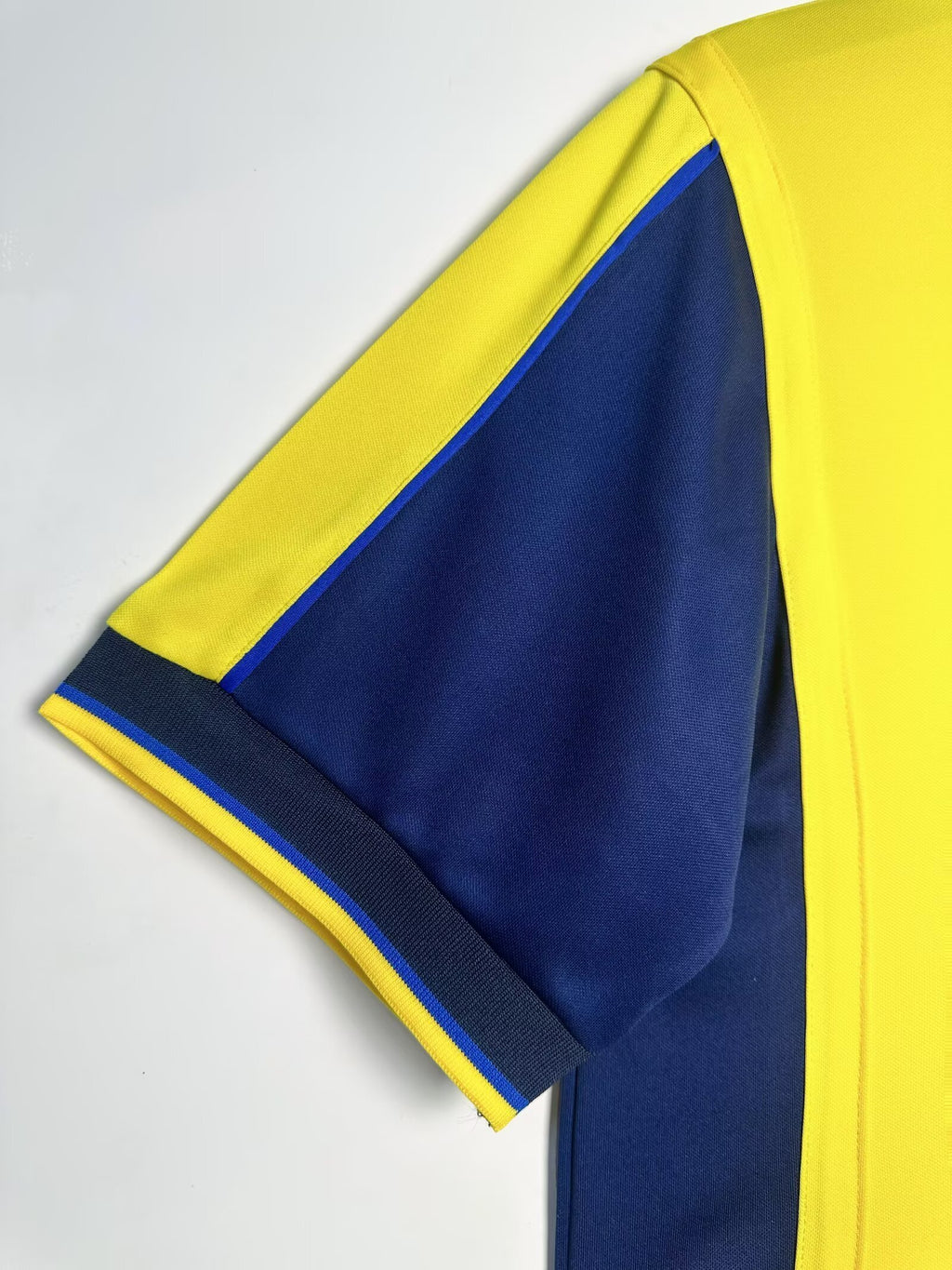 Arsenal - Away - 2001-02 - Retro - Adults