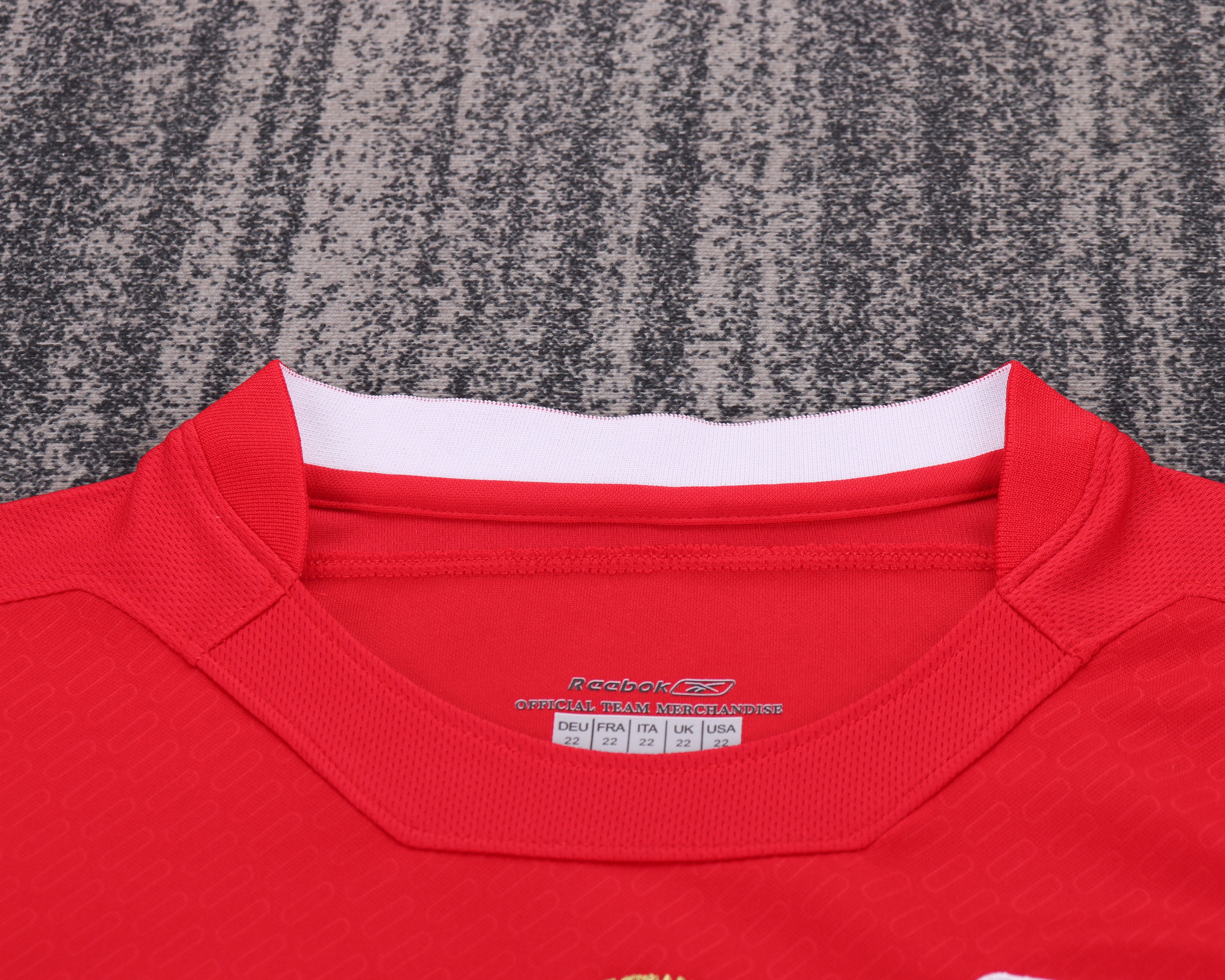 Liverpool - Home - 2004/05 - Kids - Retro