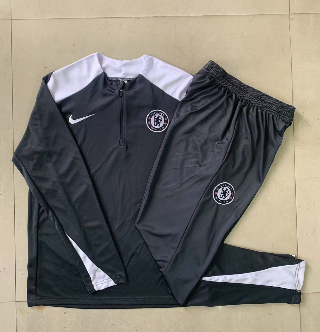 Chelsea - Tracksuit - Halfzip - Adults