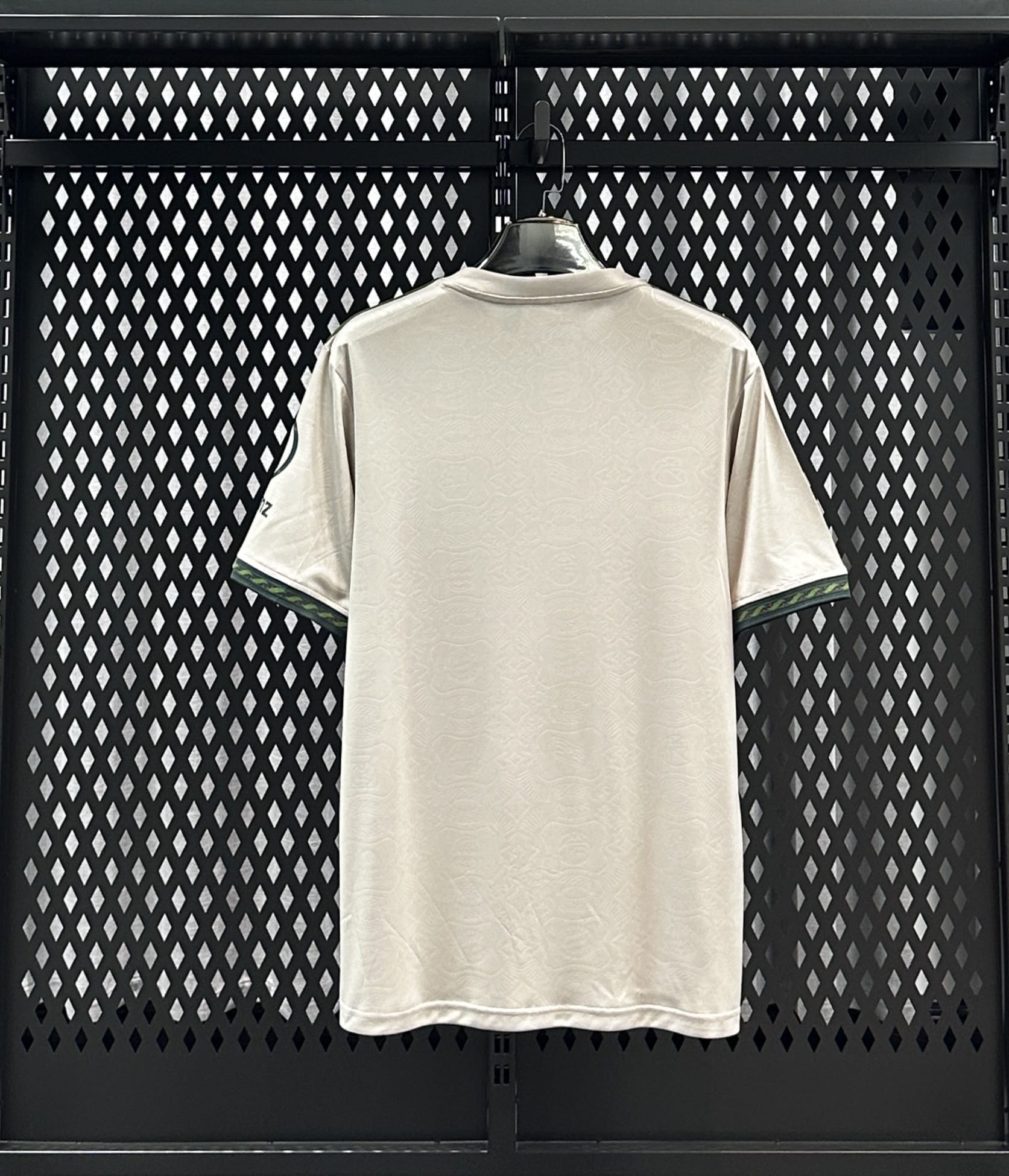 Bayern Munich - Octoberfest Shirt - 25/26 - Adults